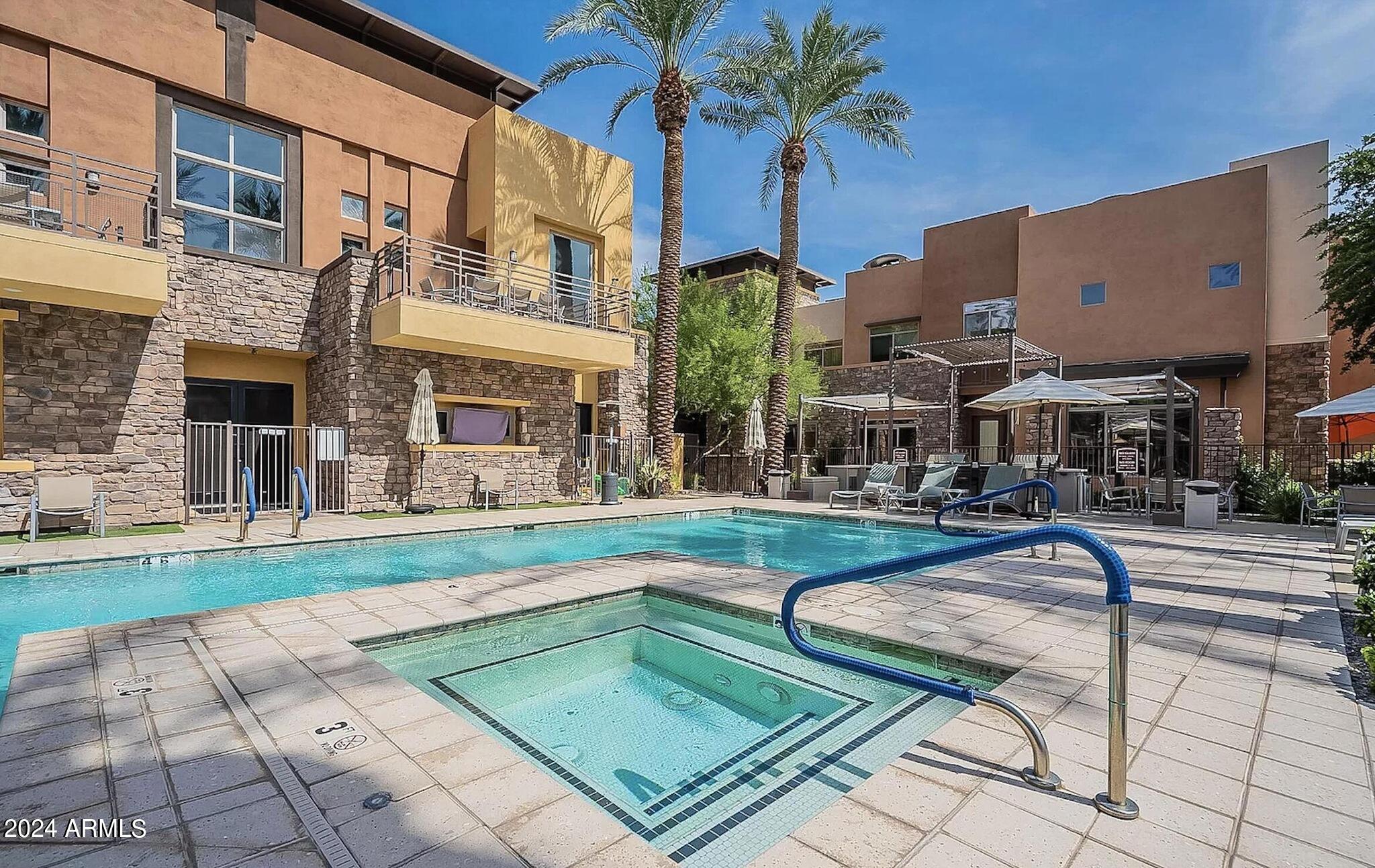 4909 N WOODMERE FAIRWAY, 1003