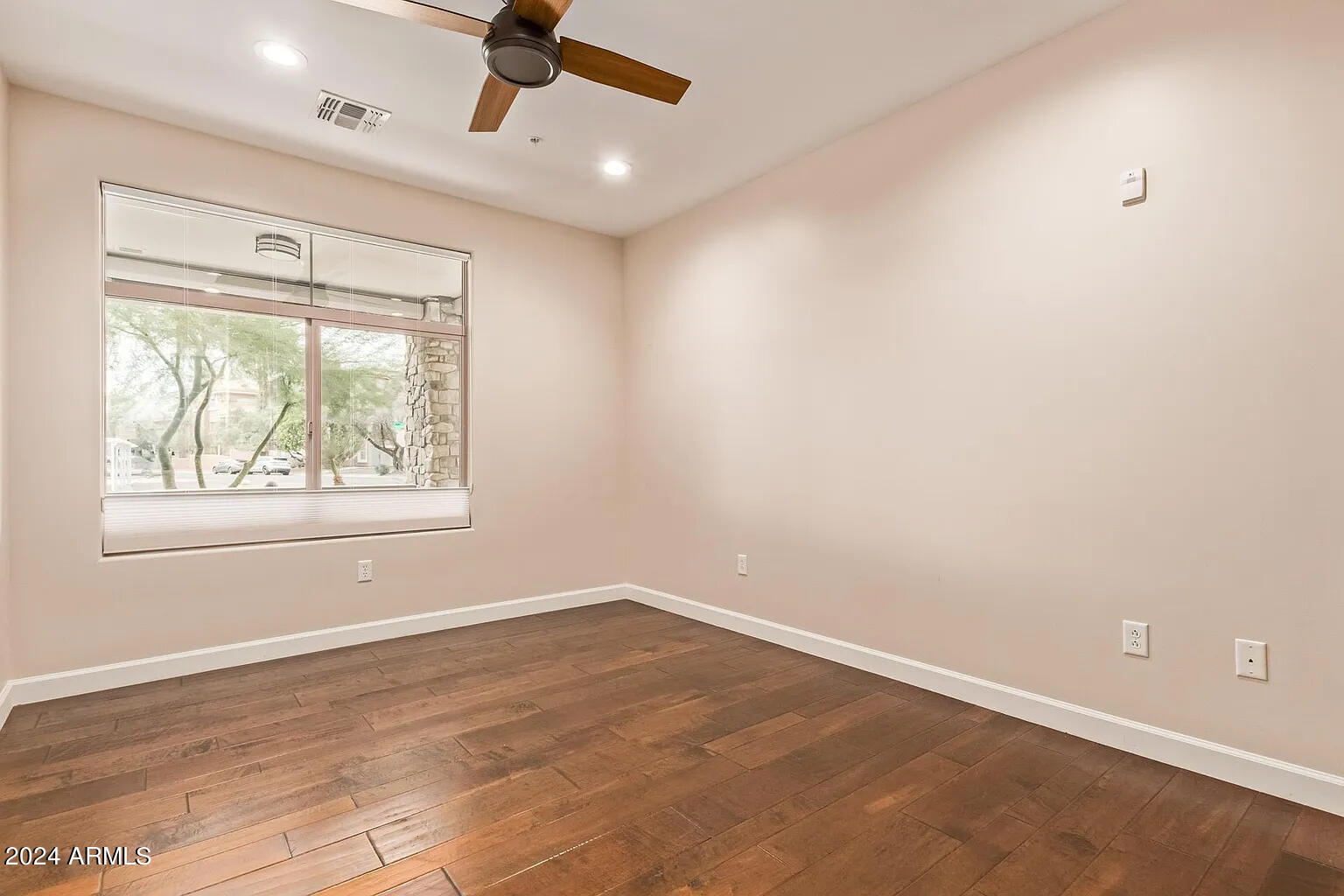 4909 N WOODMERE FAIRWAY, 1003