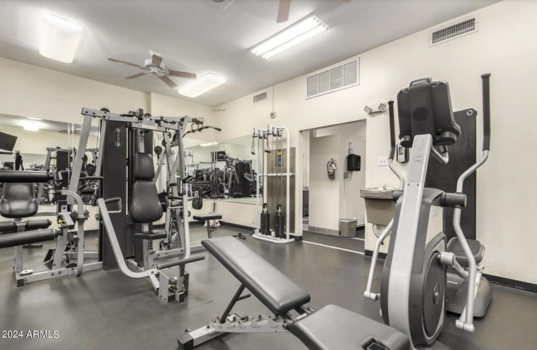 7850 E CAMELBACK Road, 207