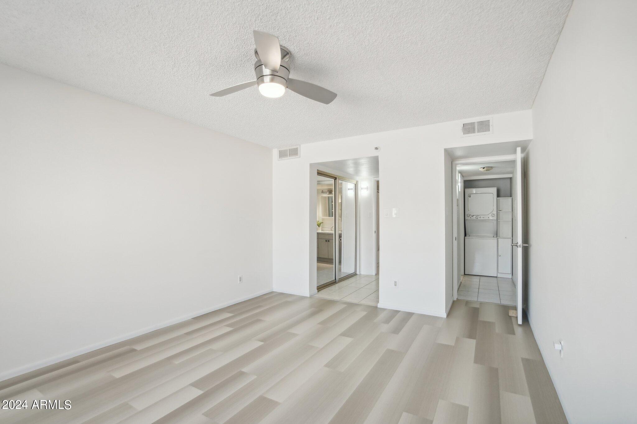 7850 E CAMELBACK Road, 207