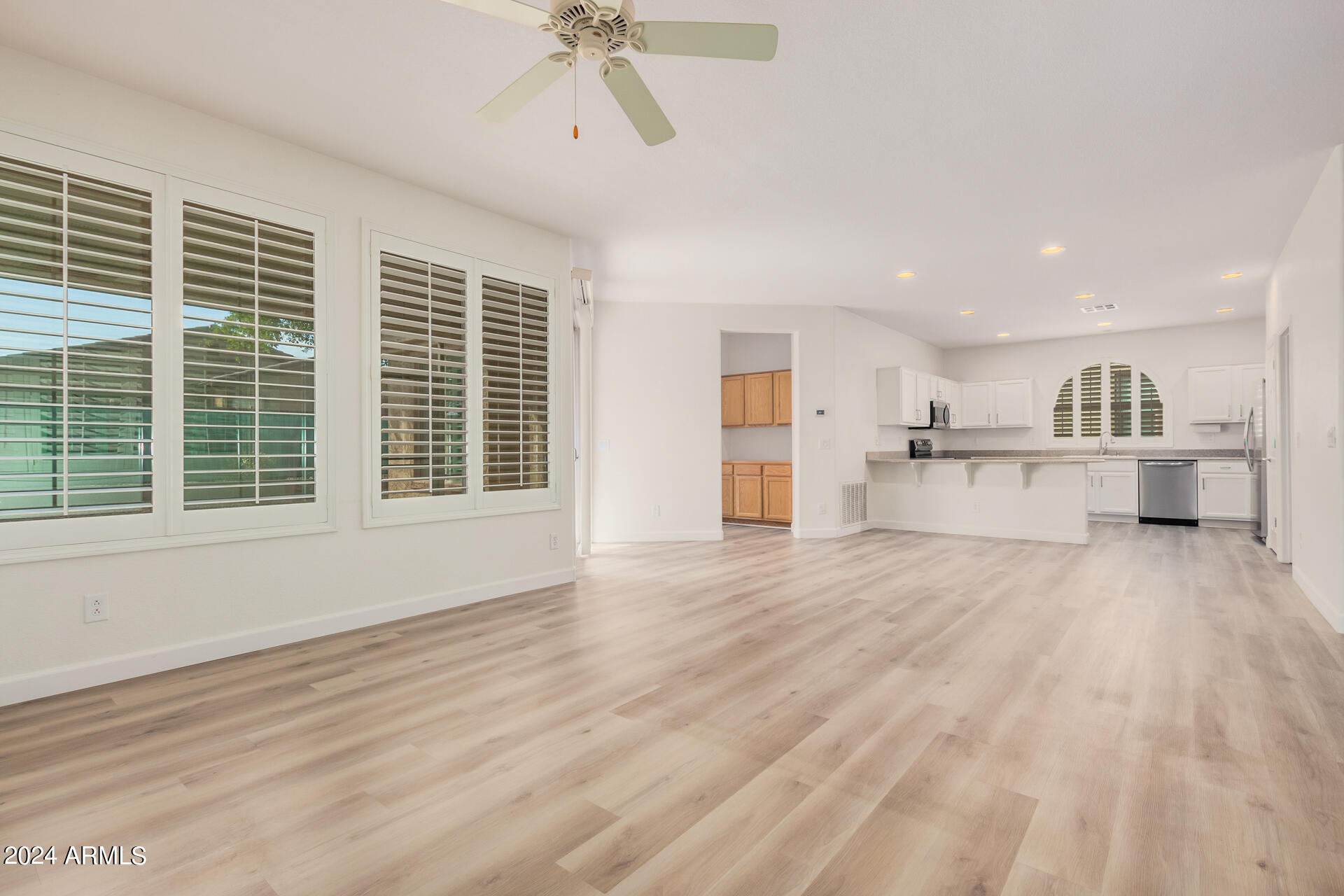 4777 E NARROWLEAF Drive