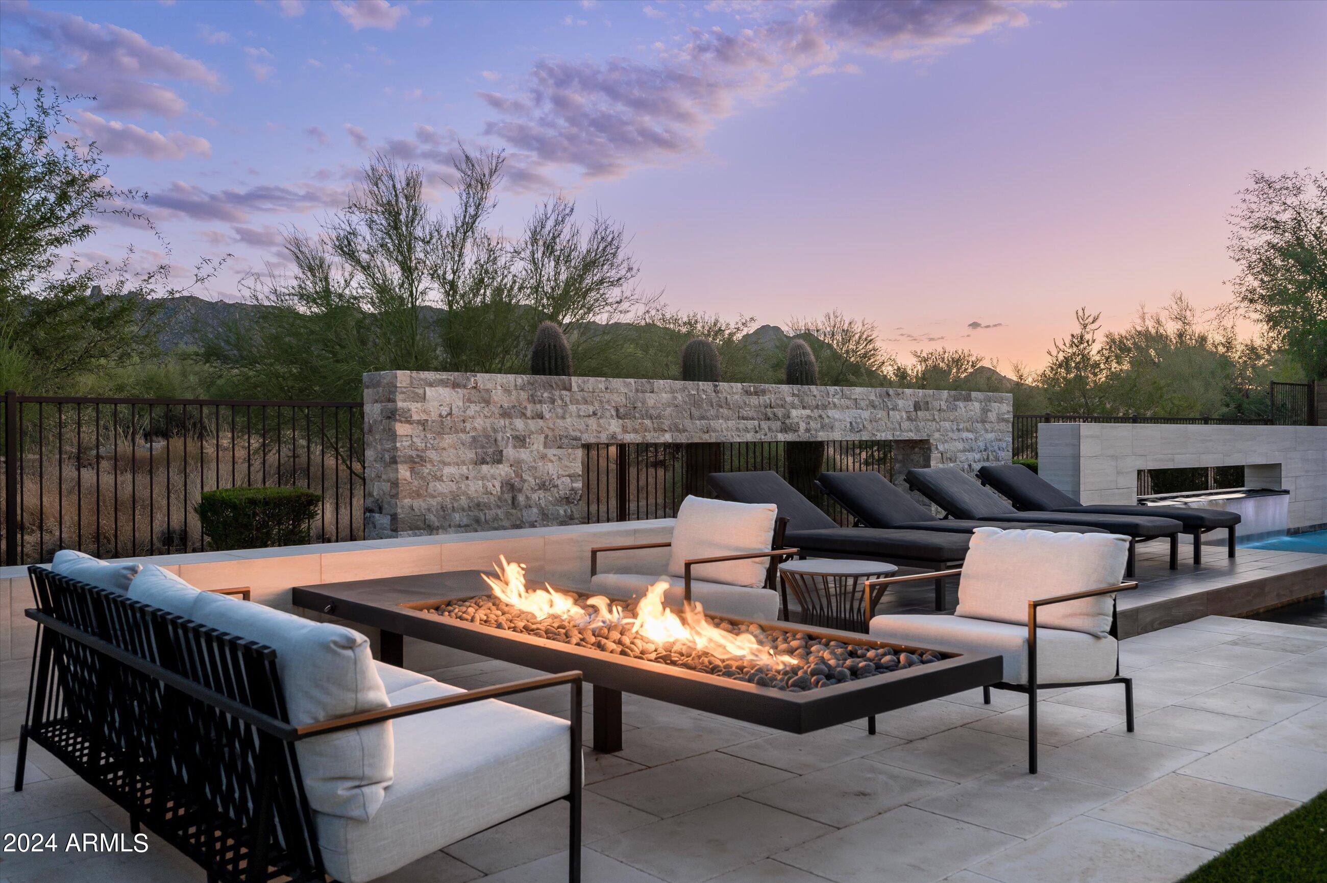 12975 E BUCKSKIN Trail