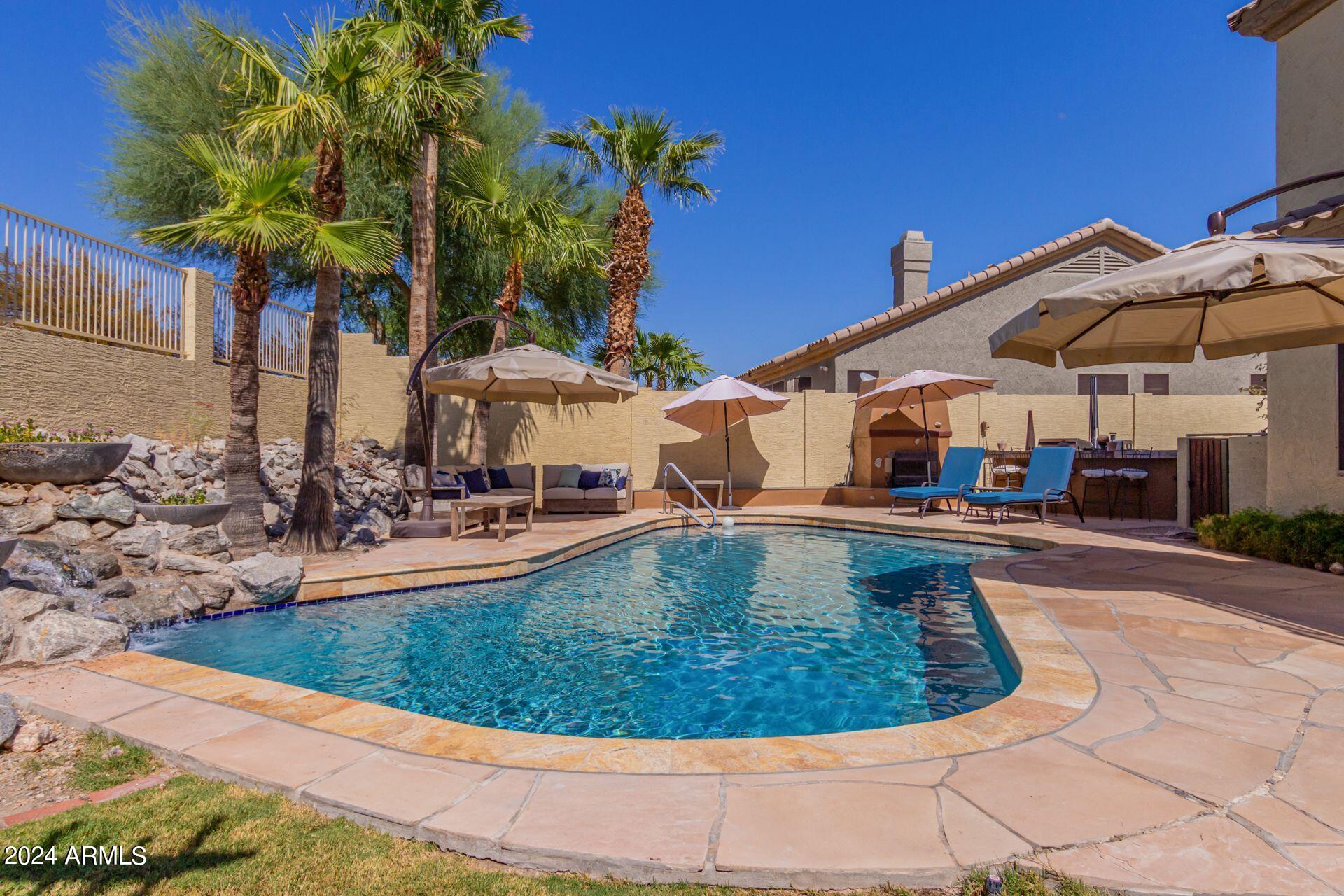 10956 S OAKWOOD Drive