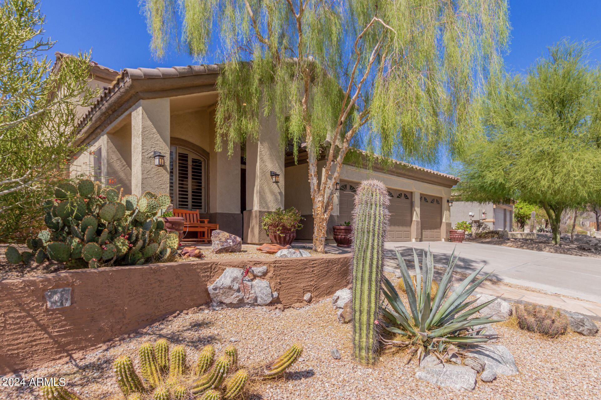 10956 S OAKWOOD Drive