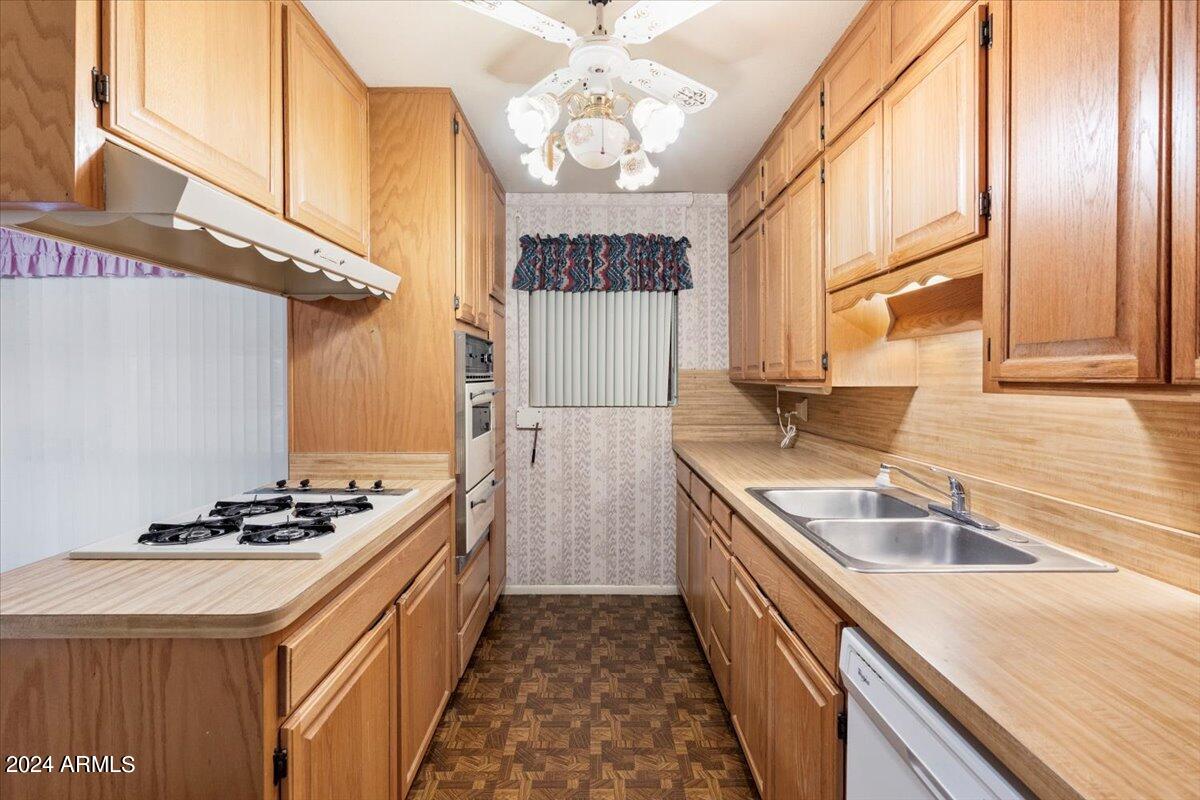 1132 N 74TH Street