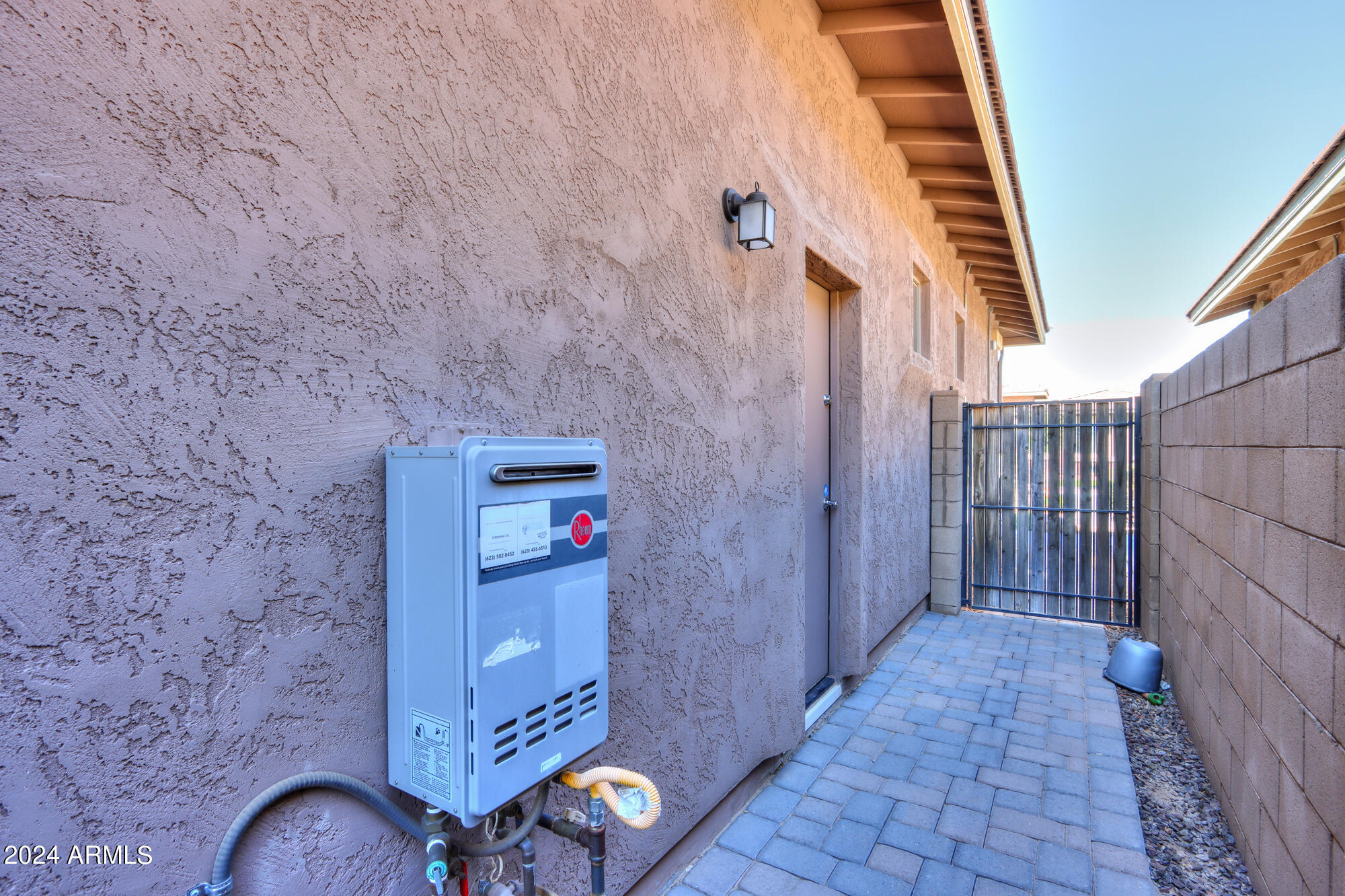 22743 E AVENIDA DEL VALLE