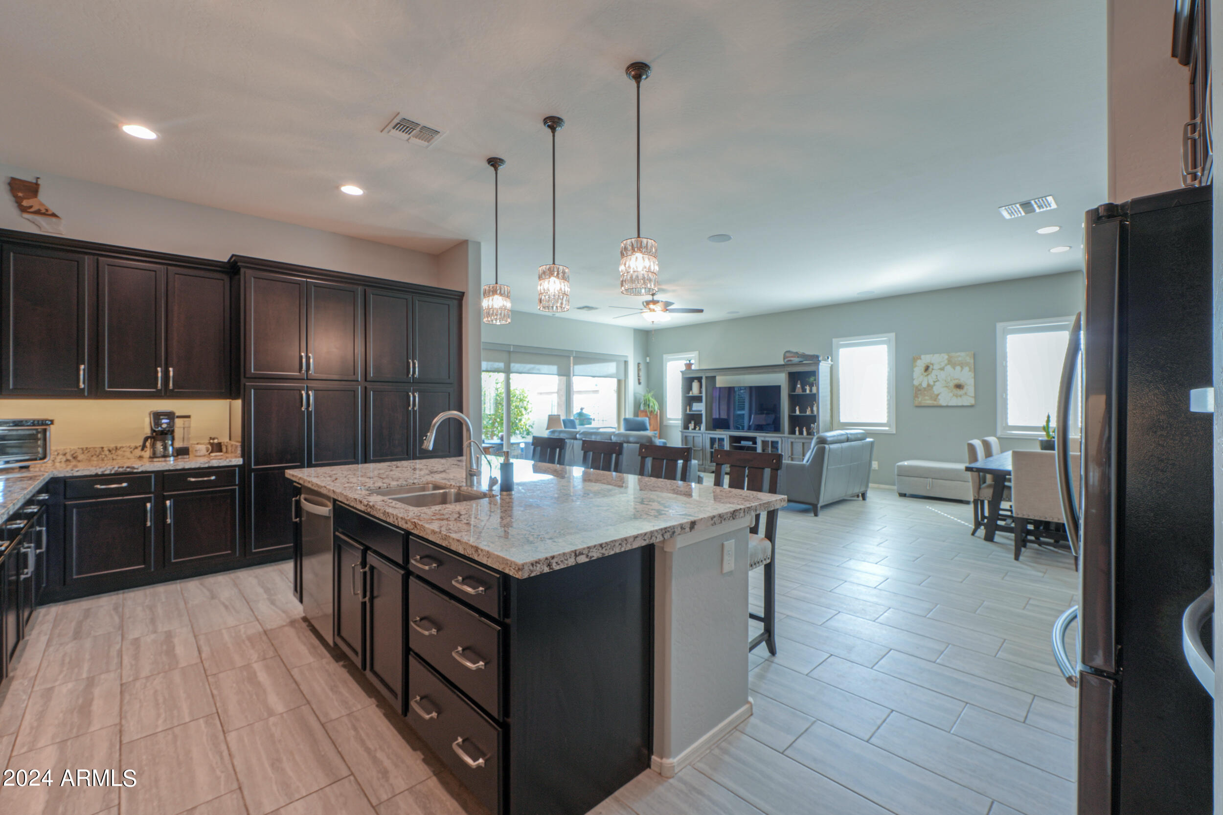 22743 E AVENIDA DEL VALLE