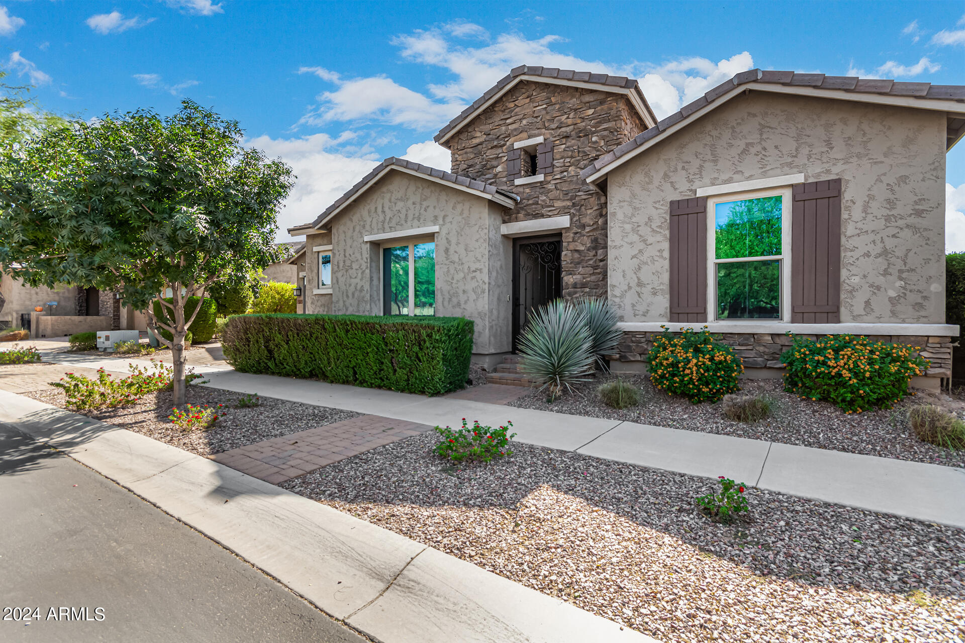 10551 E DIFFRACTION Avenue