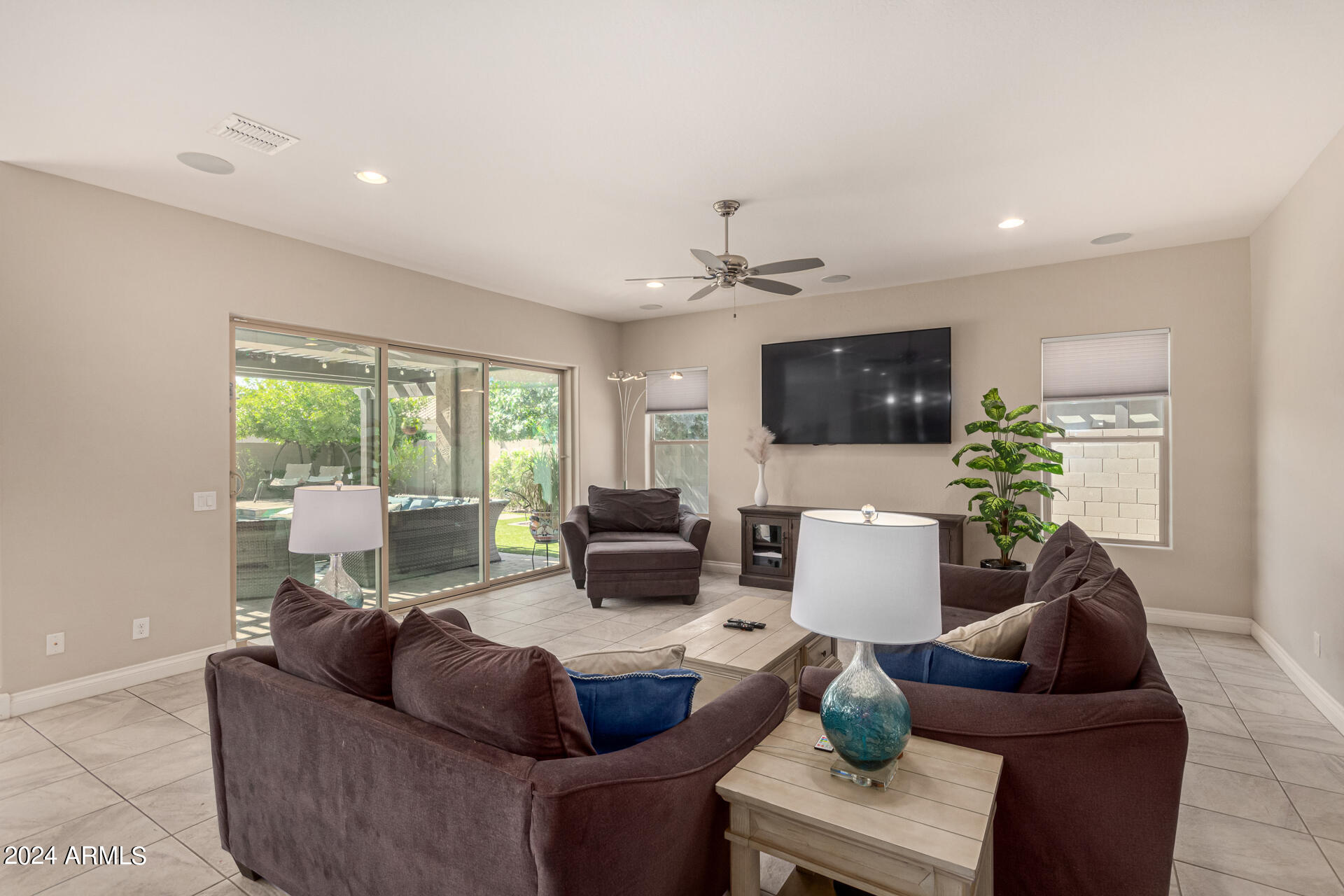 10551 E DIFFRACTION Avenue