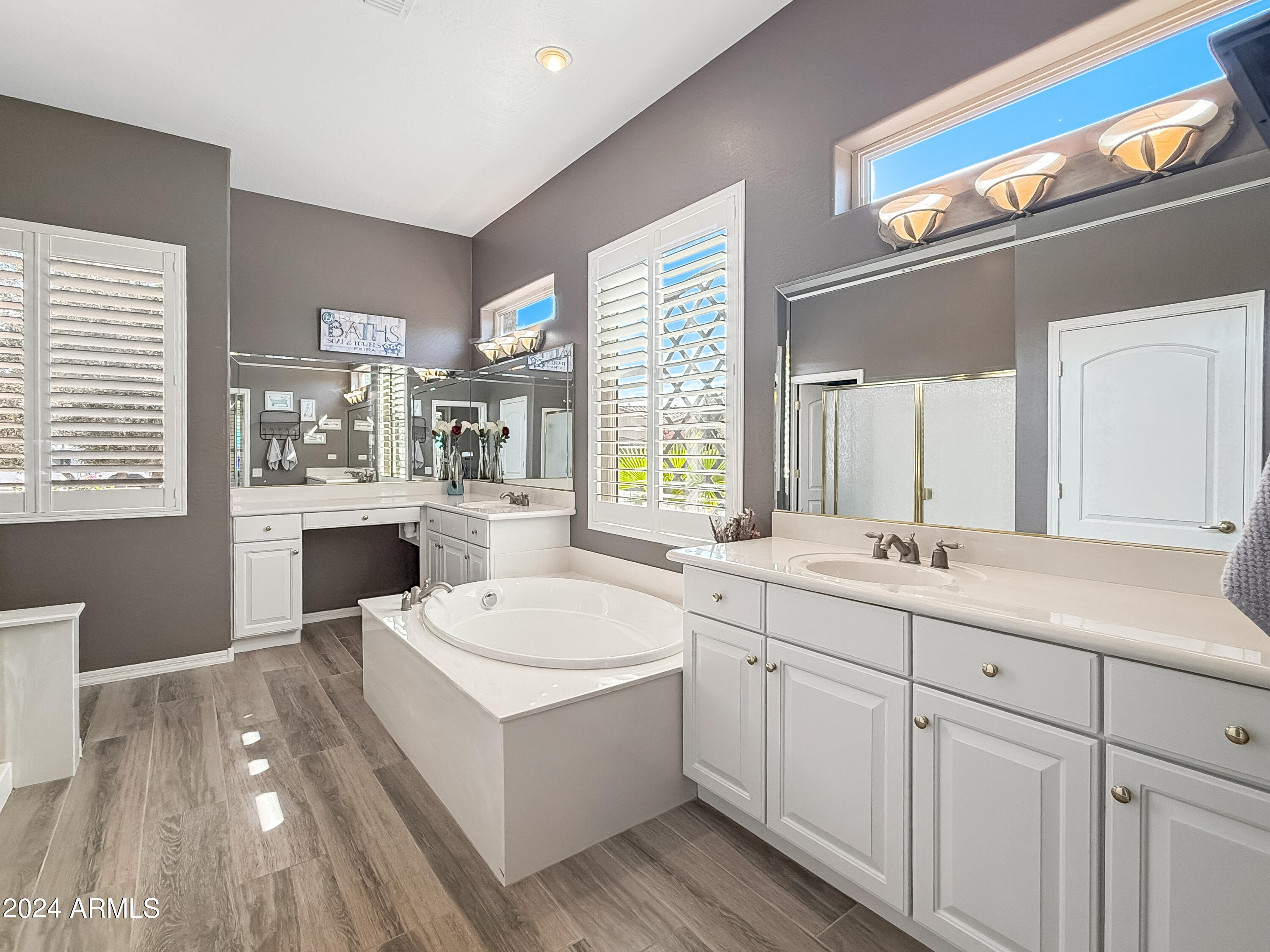 22016 N DE LA GUERRA Drive