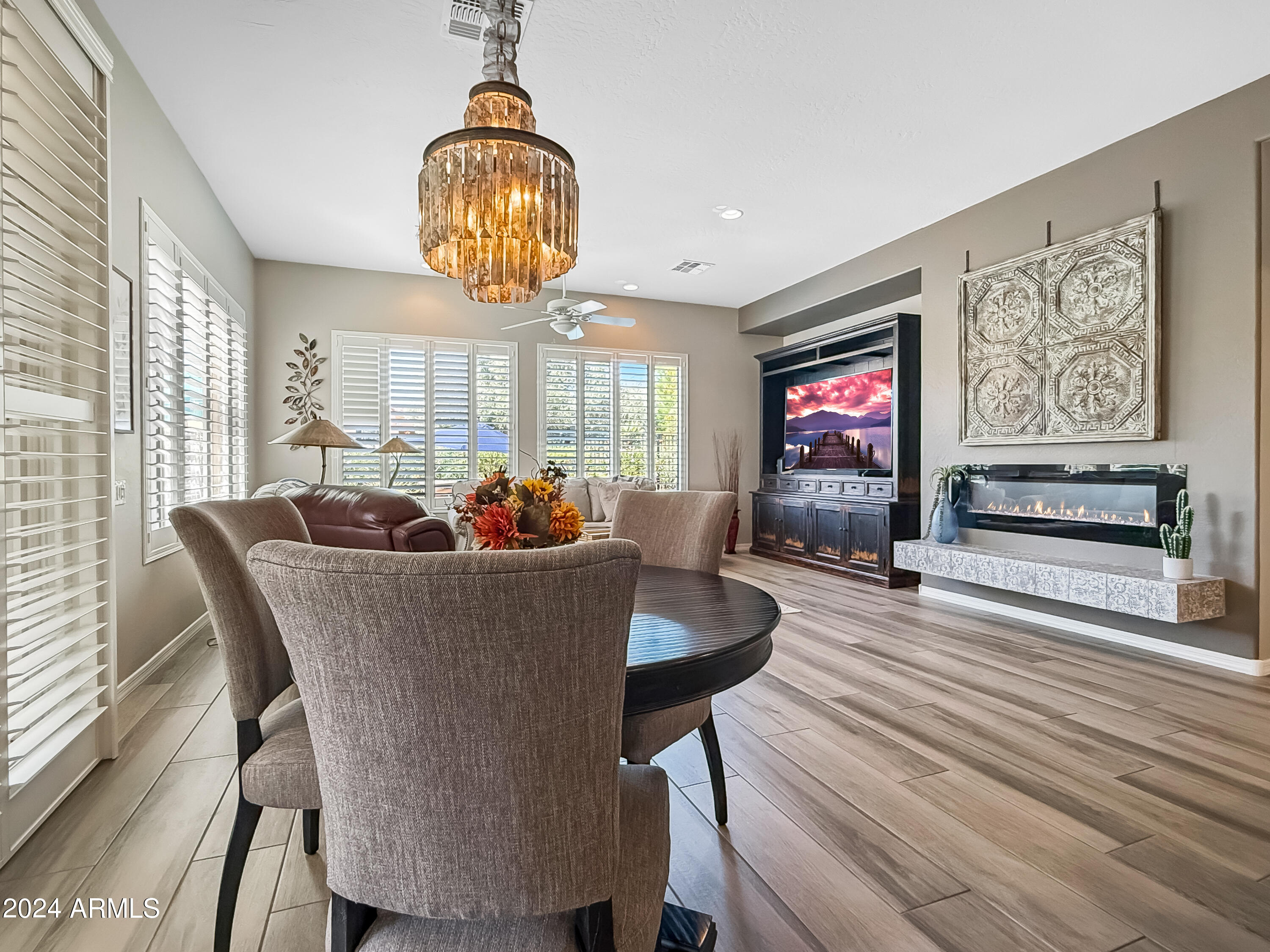 22016 N DE LA GUERRA Drive