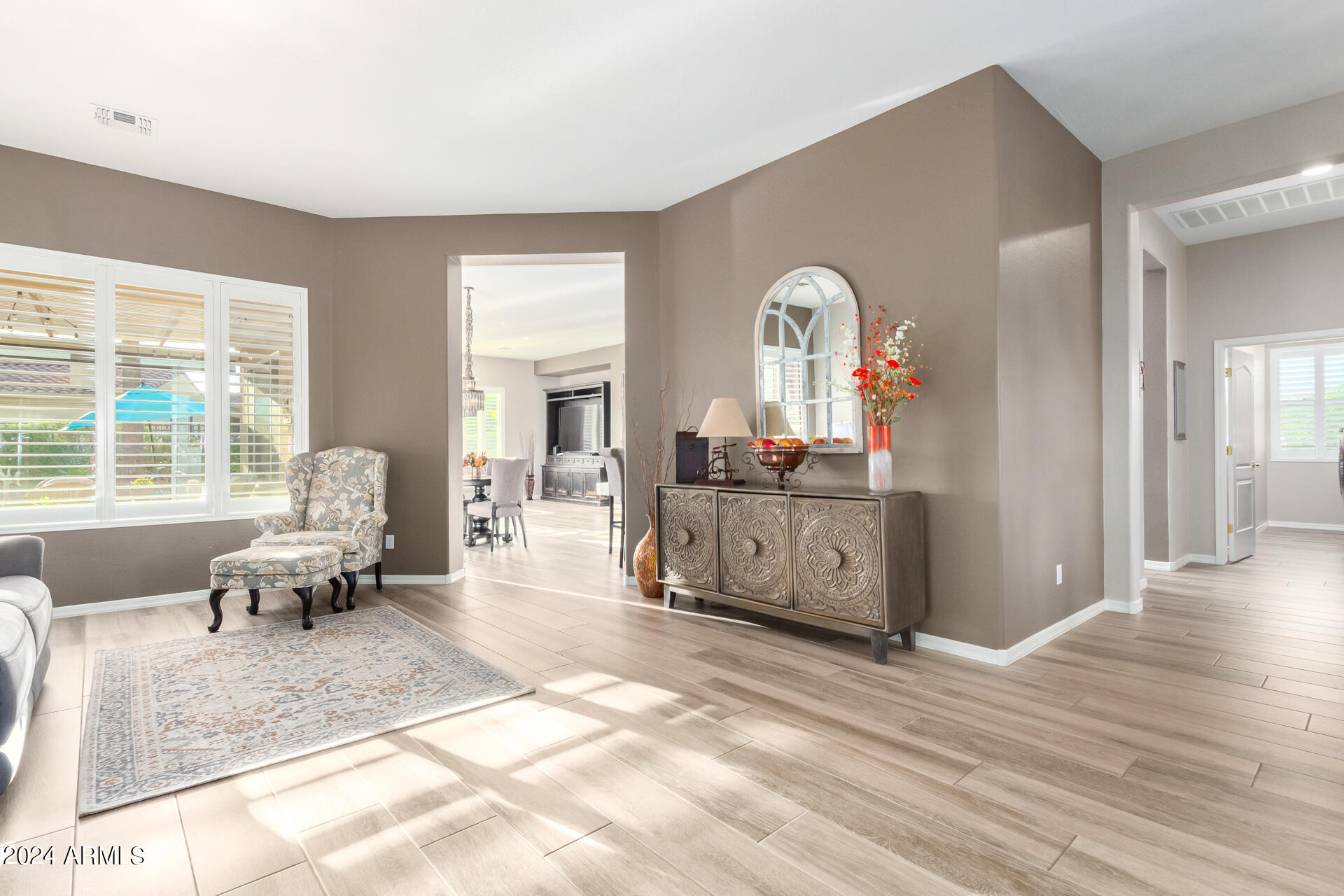 22016 N DE LA GUERRA Drive