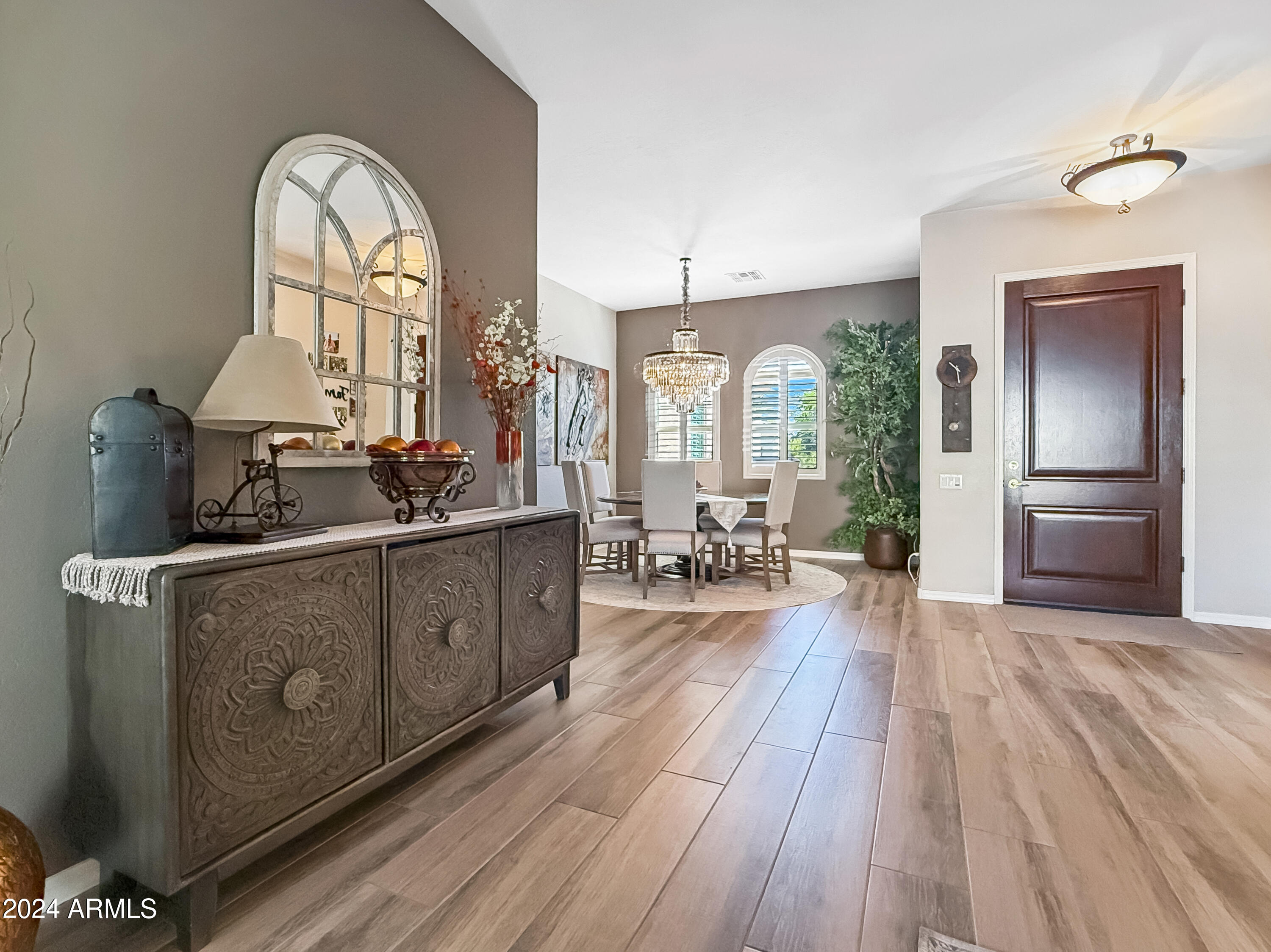 22016 N DE LA GUERRA Drive