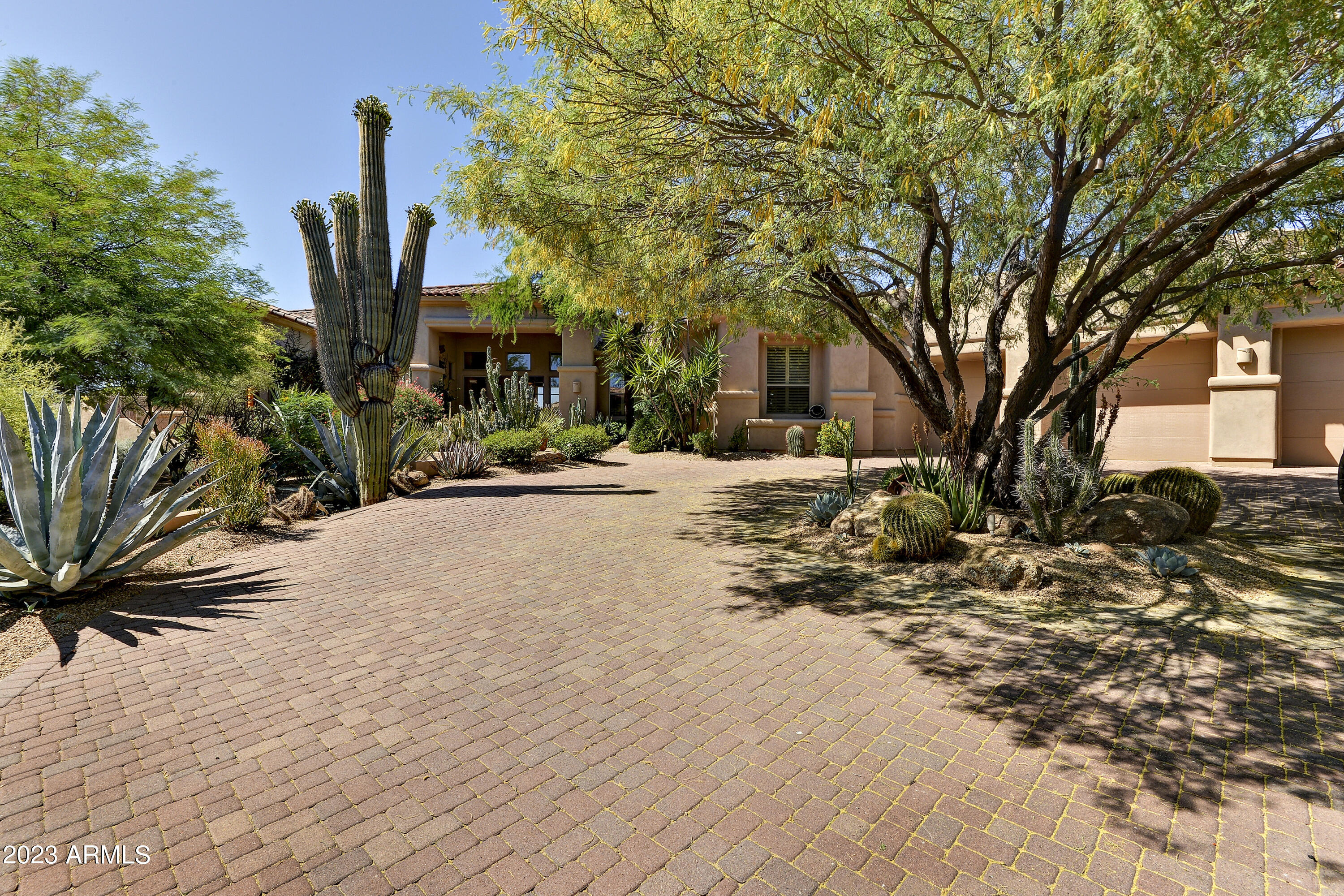 10563 E SKINNER Drive