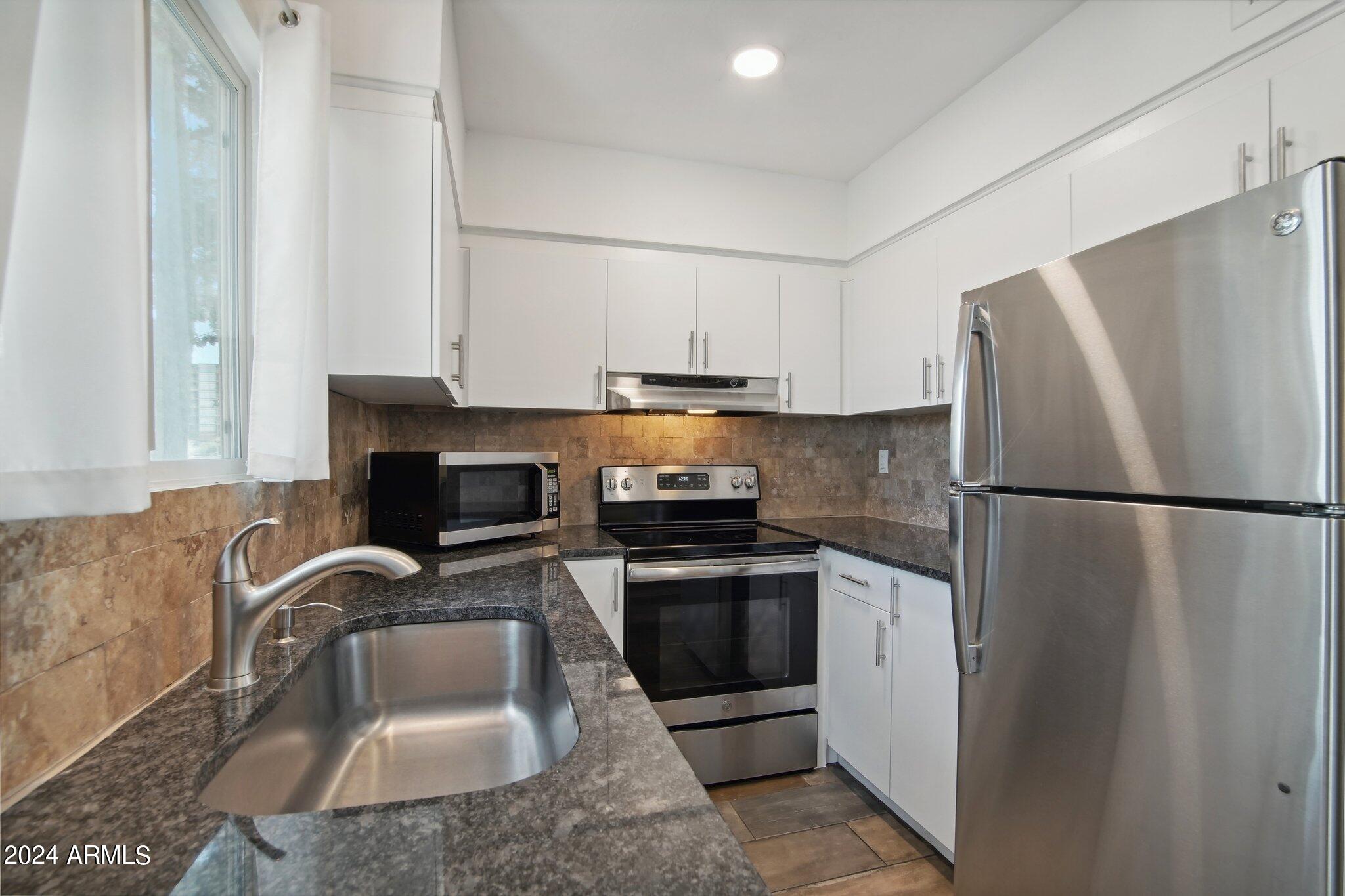 4600 N 68TH Street, 333