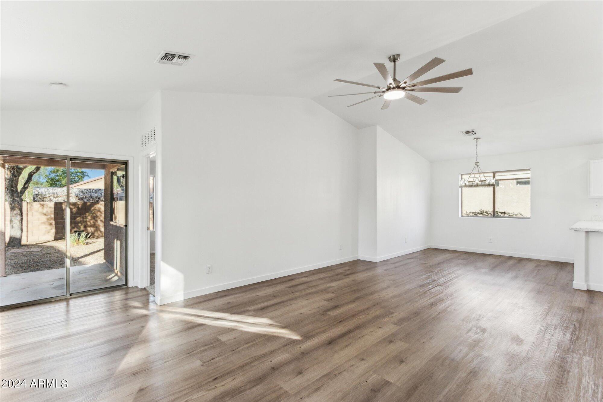 43800 W WILD HORSE Trail