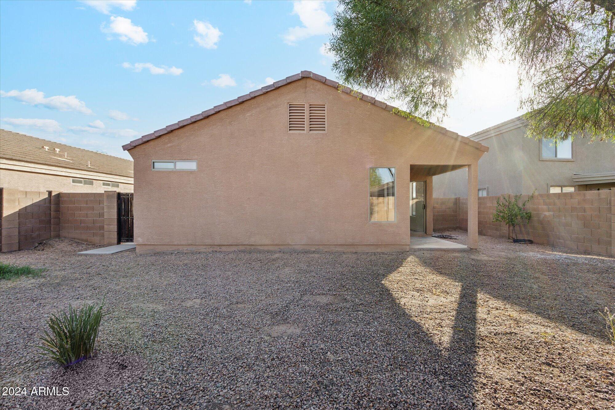 43800 W WILD HORSE Trail