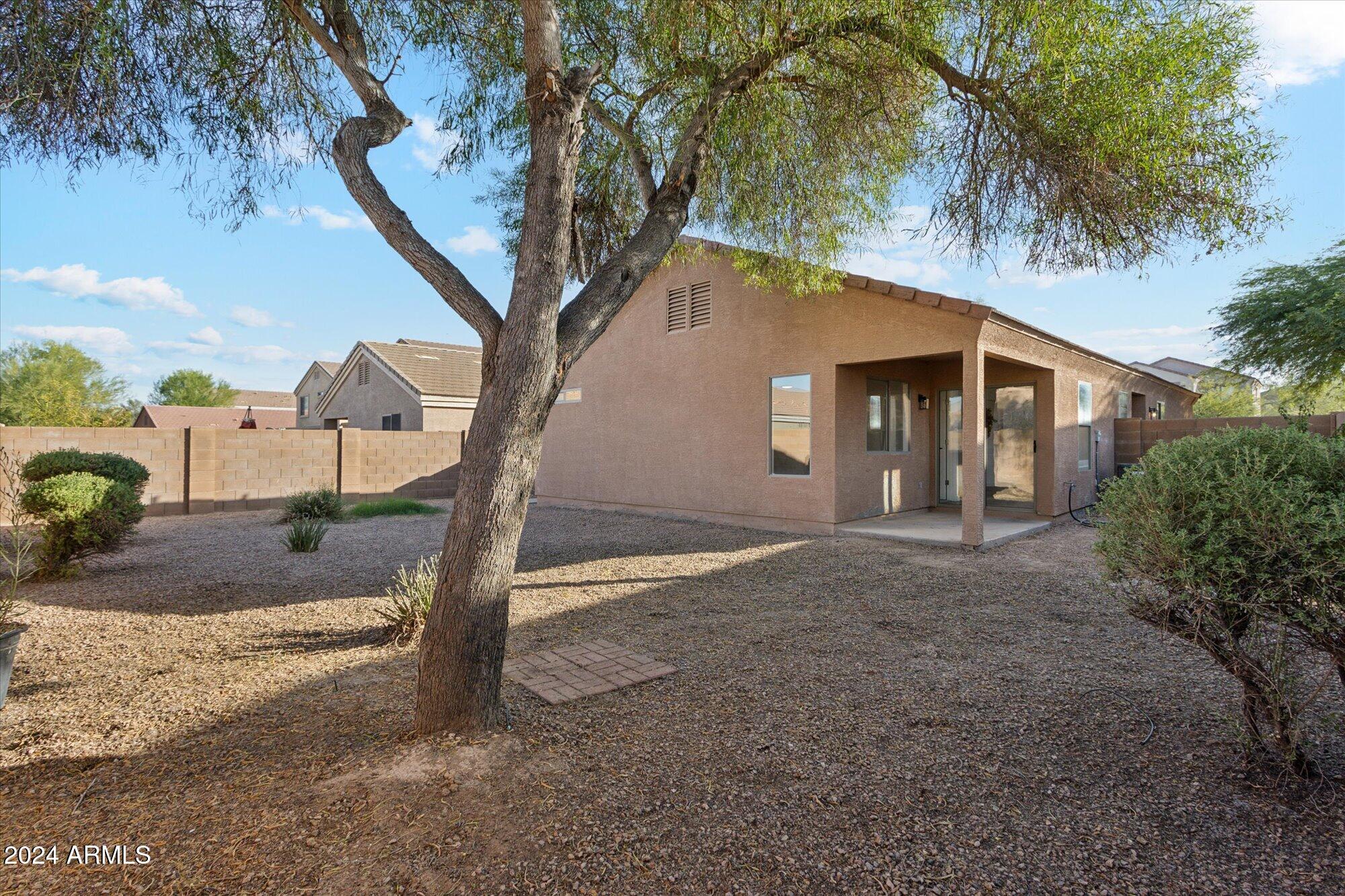 43800 W WILD HORSE Trail
