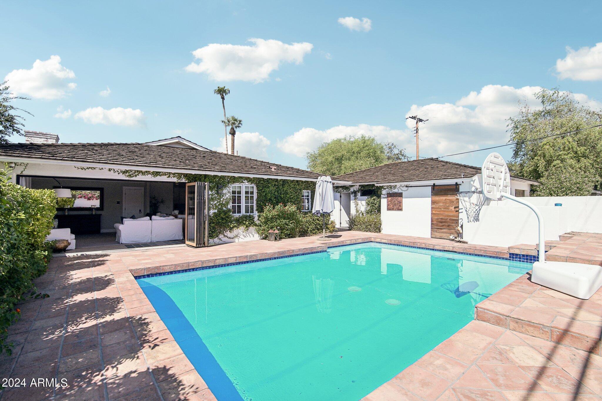 6332 E CALLE DEL PAISANO