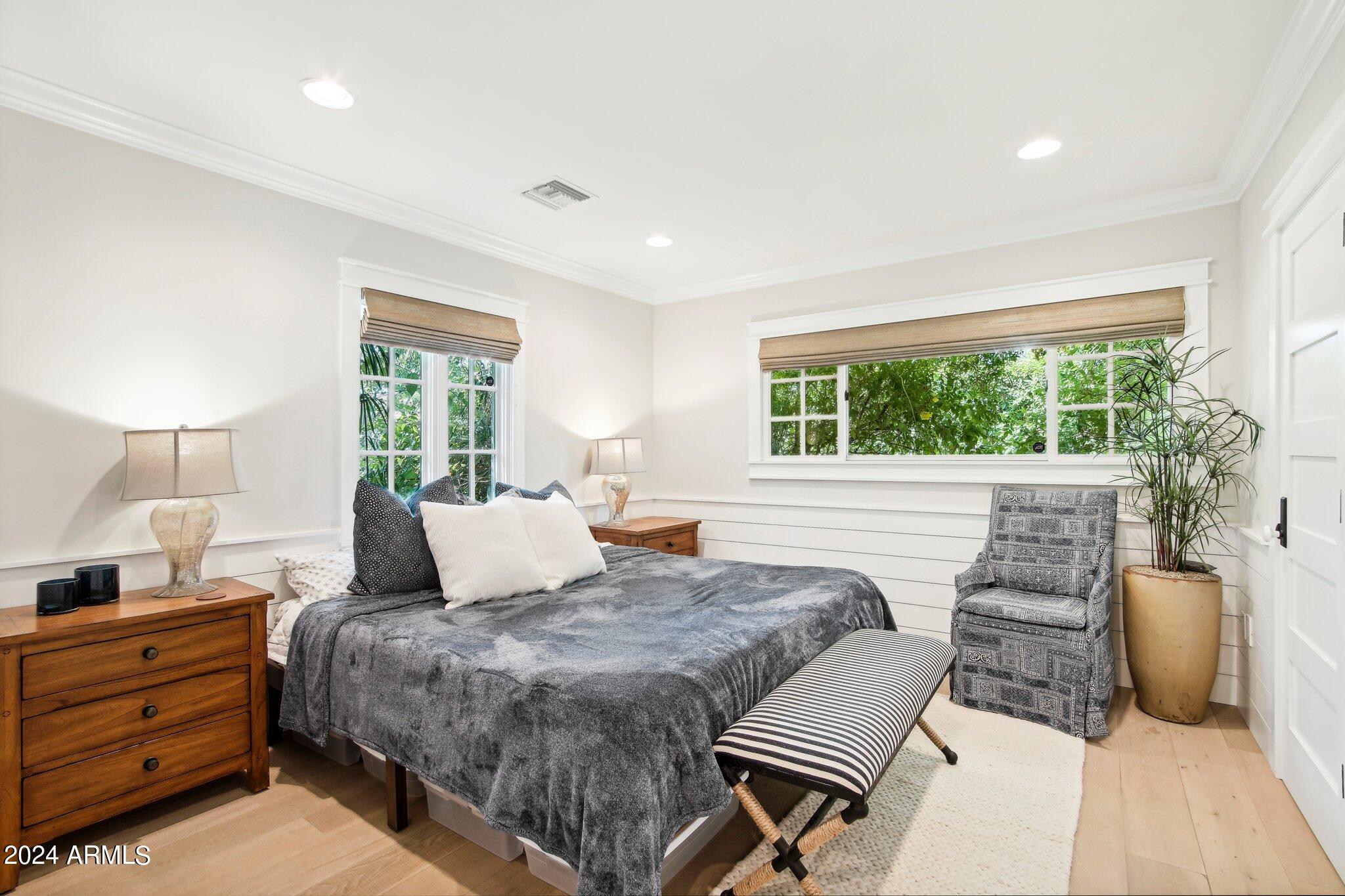 6332 E CALLE DEL PAISANO