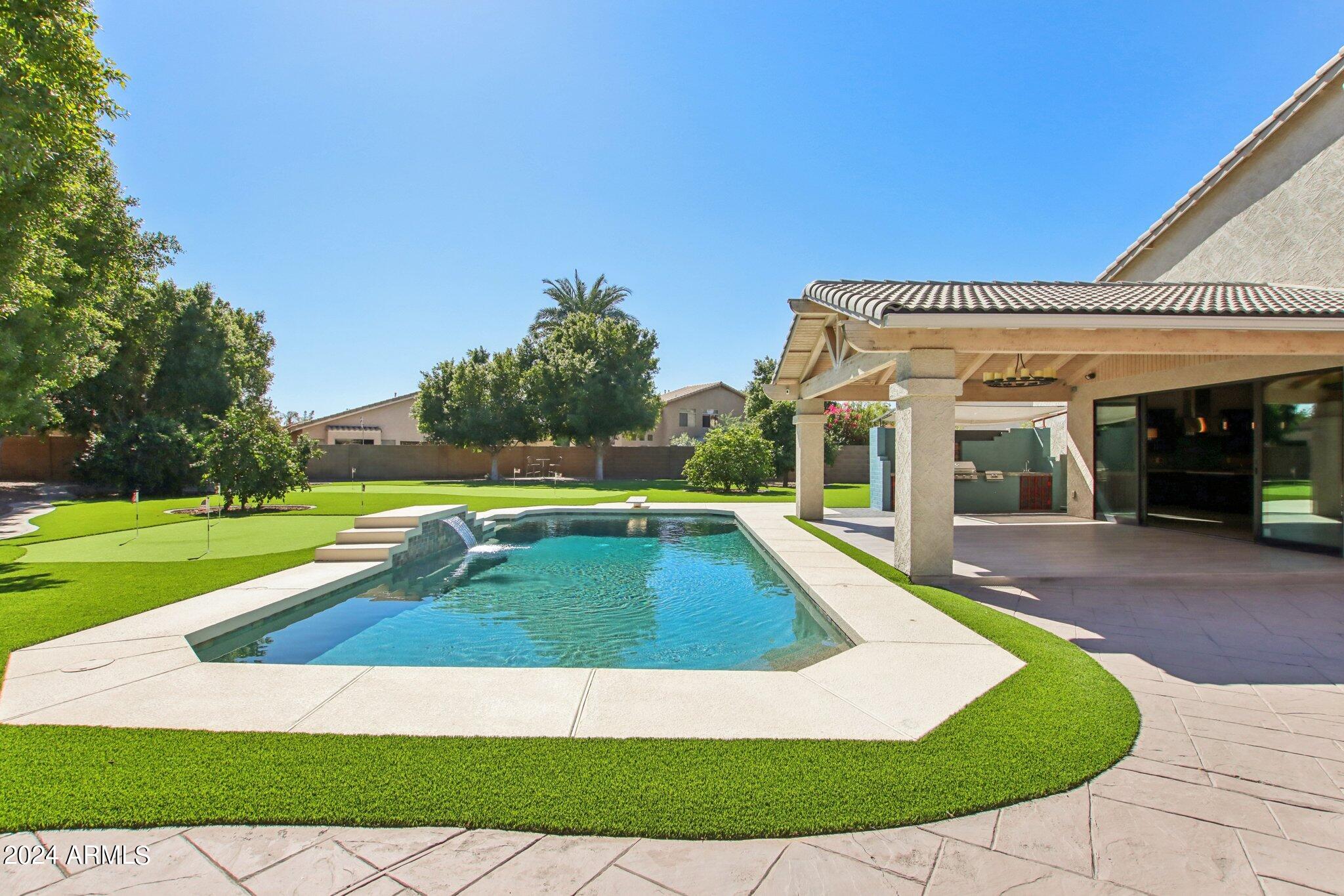 333 W JADE Court