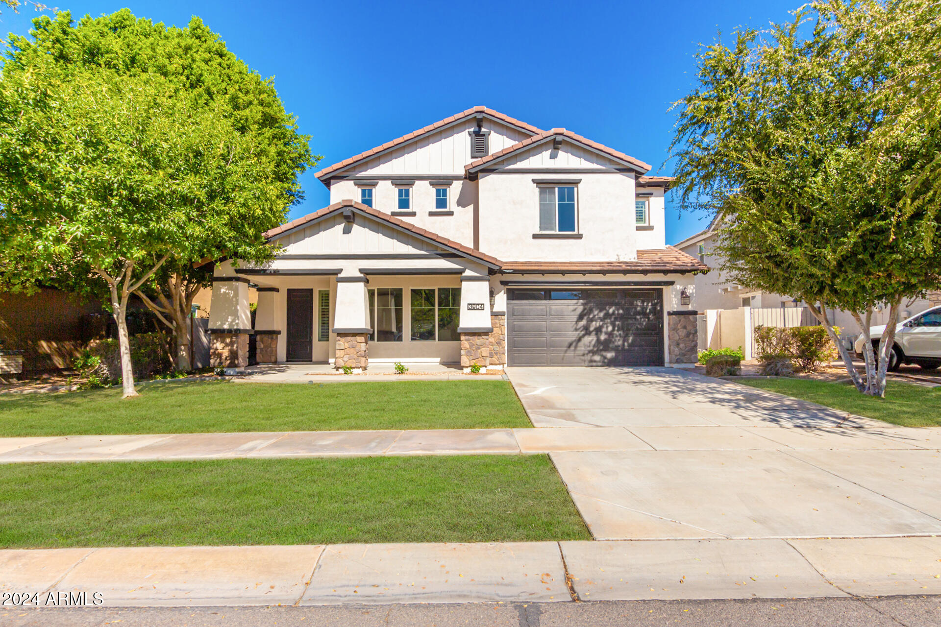 3904 E MESQUITE Street