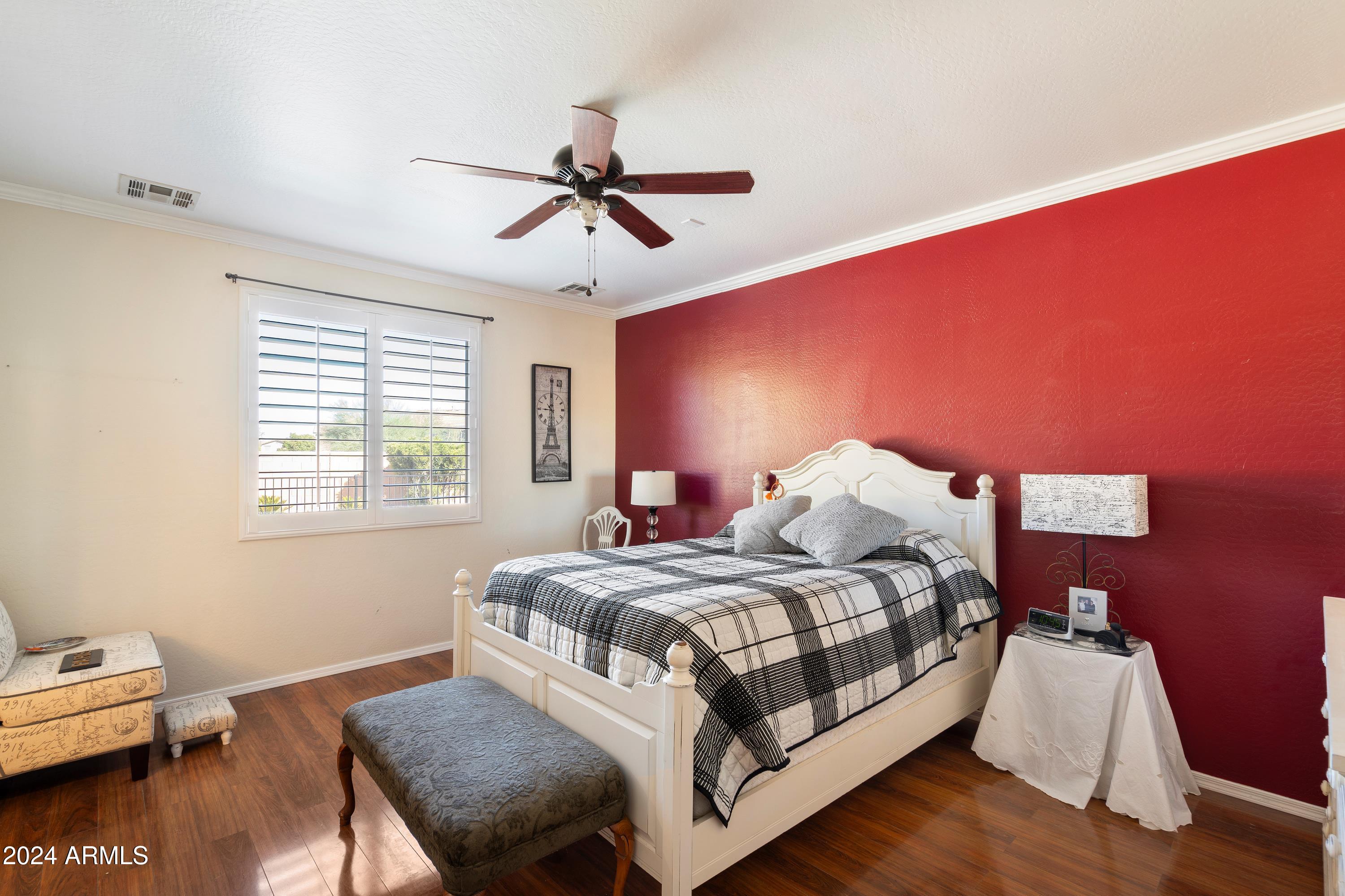 860 E CIERRA Circle