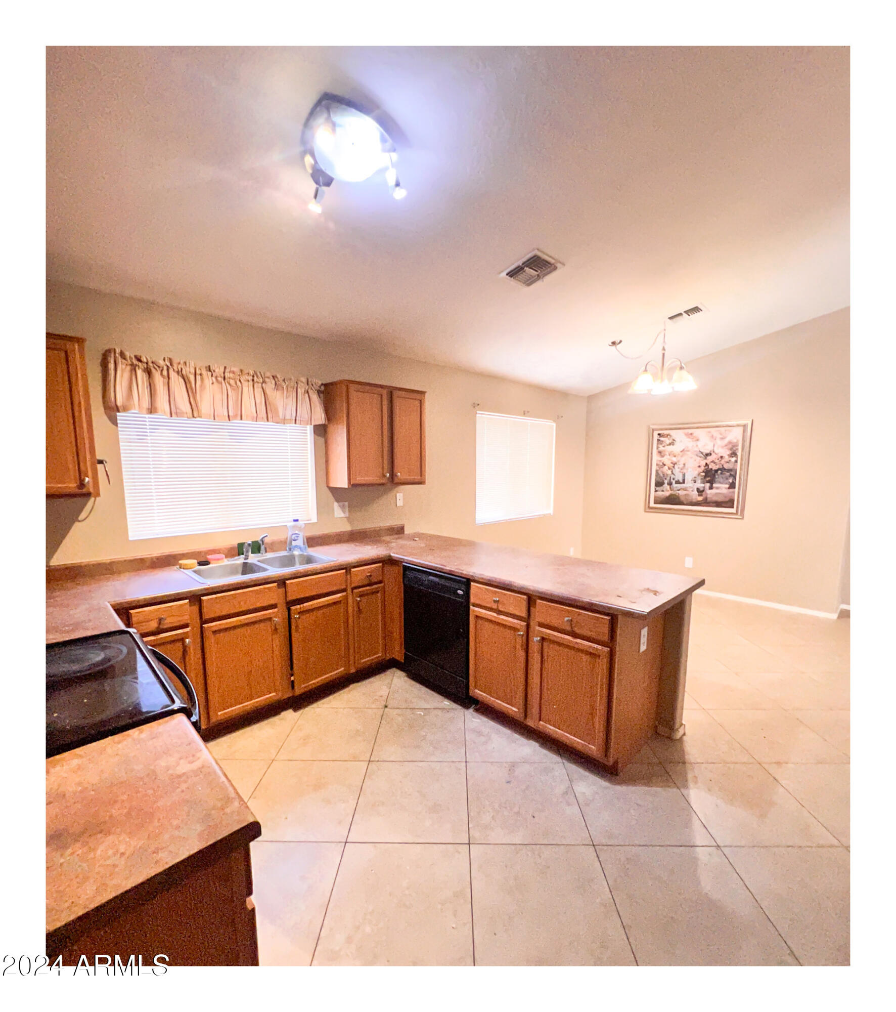 36521 W SANTA MARIA Street