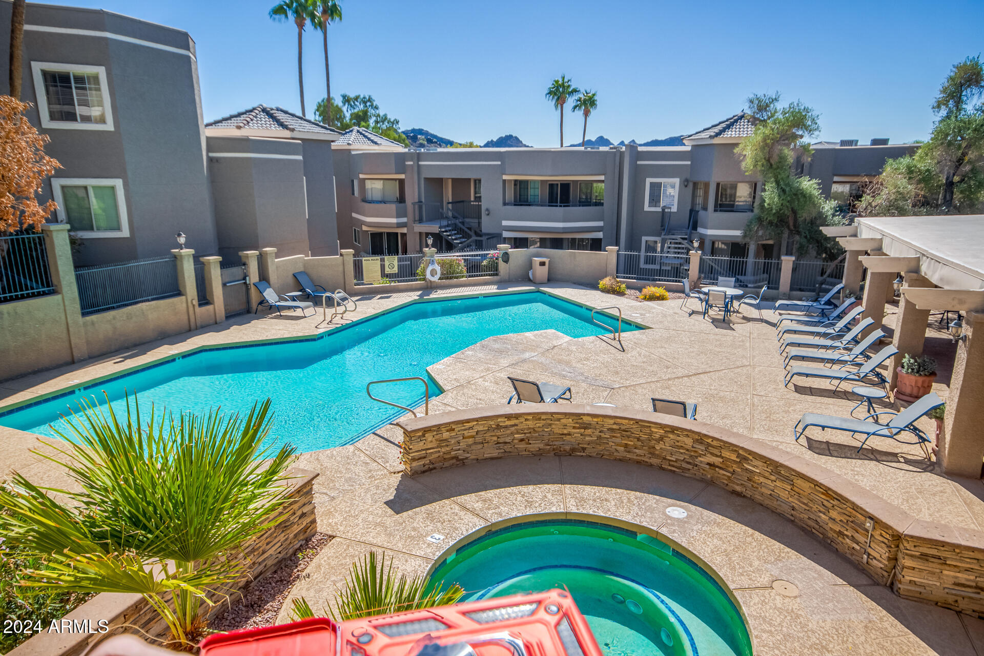 1720 E THUNDERBIRD Road, 1081