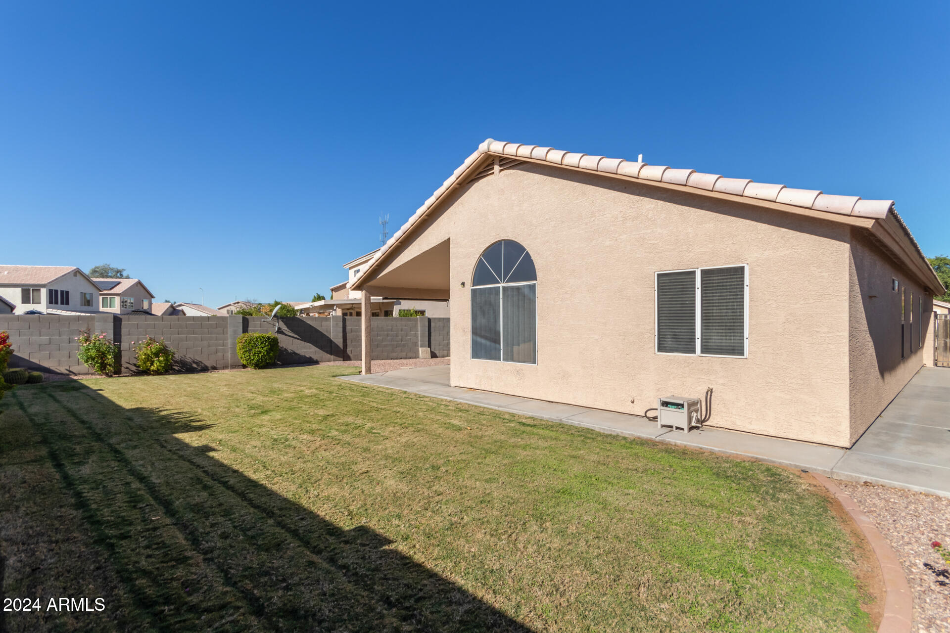 759 E GERONIMO Street