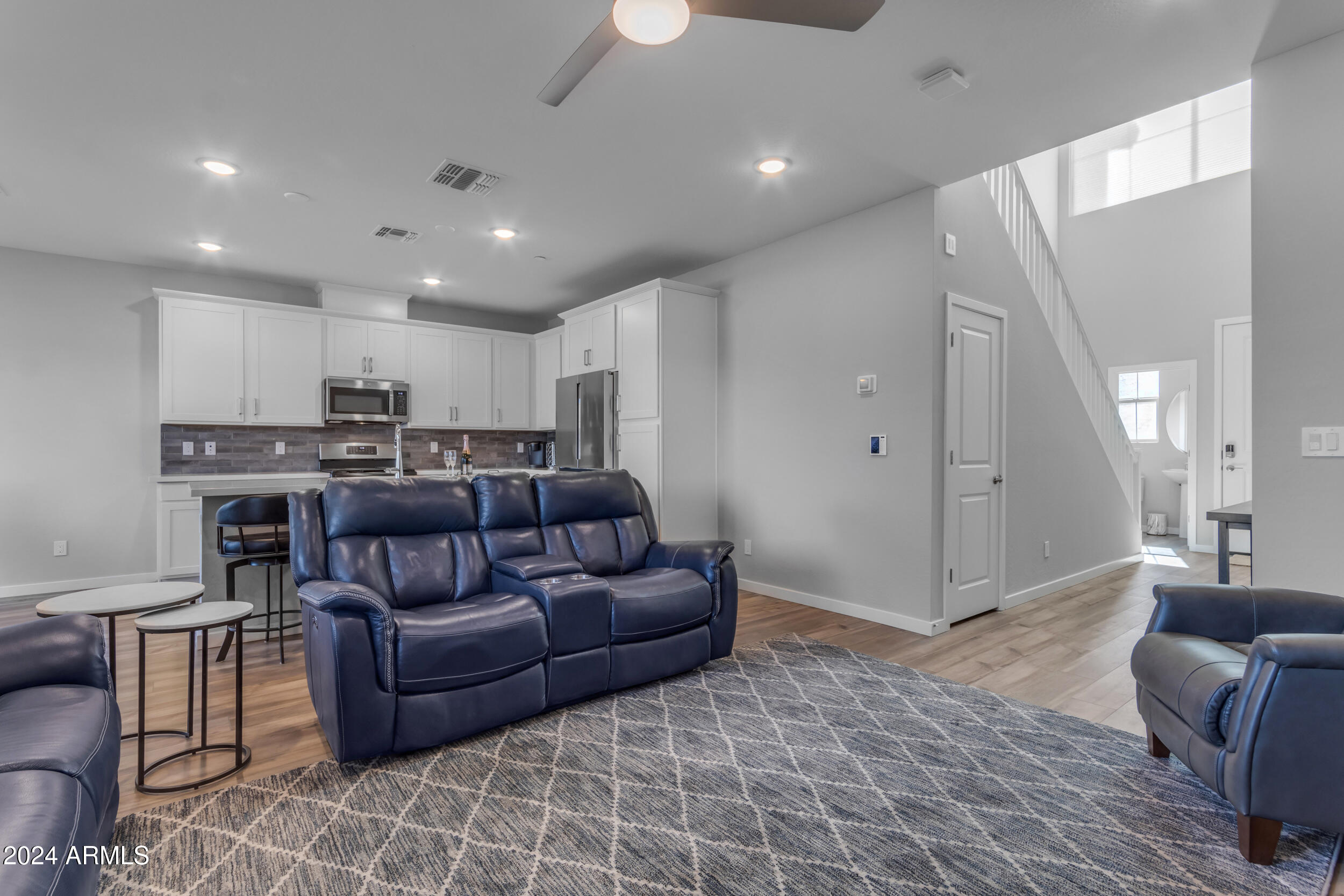 730 E ZESTA Lane # 102