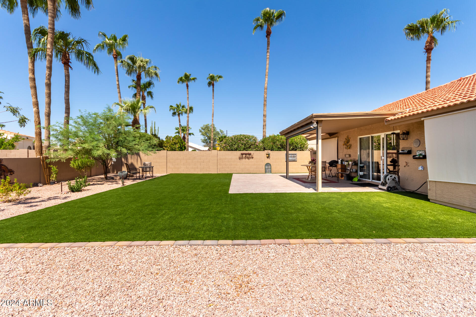 25218 S BUTTONWOOD Drive