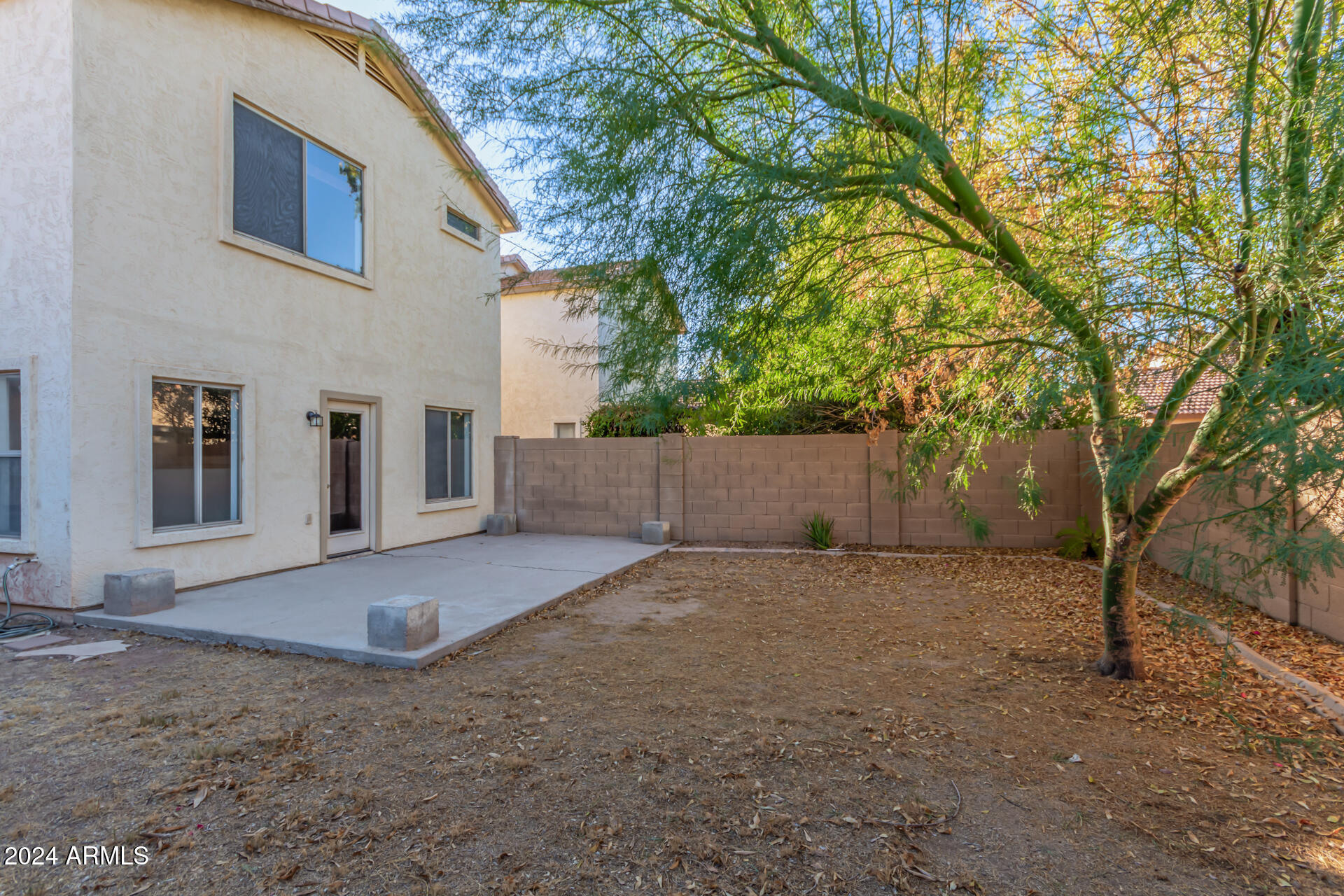 920 S TUCANA Lane