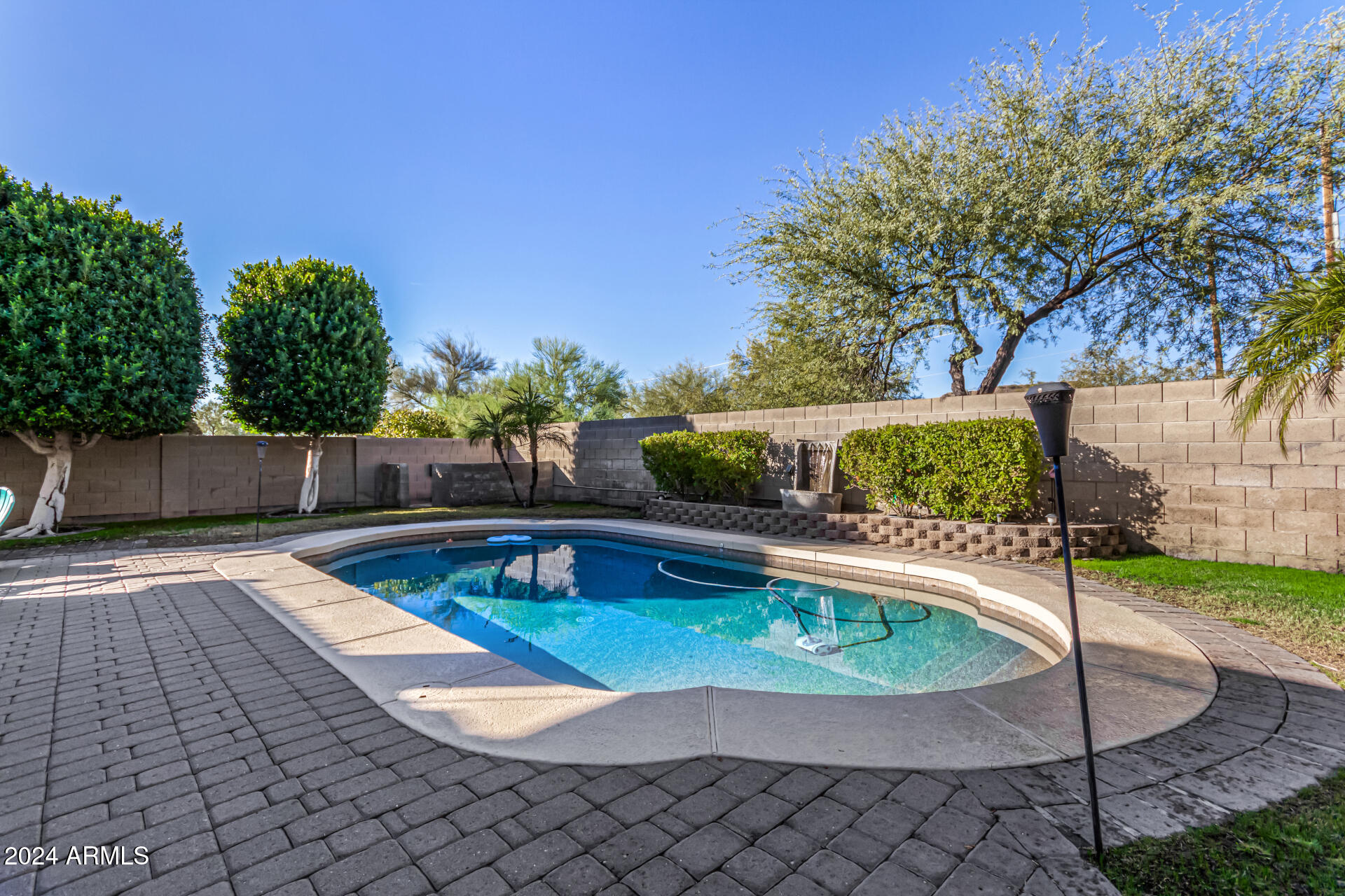 1412 N BERNARD --