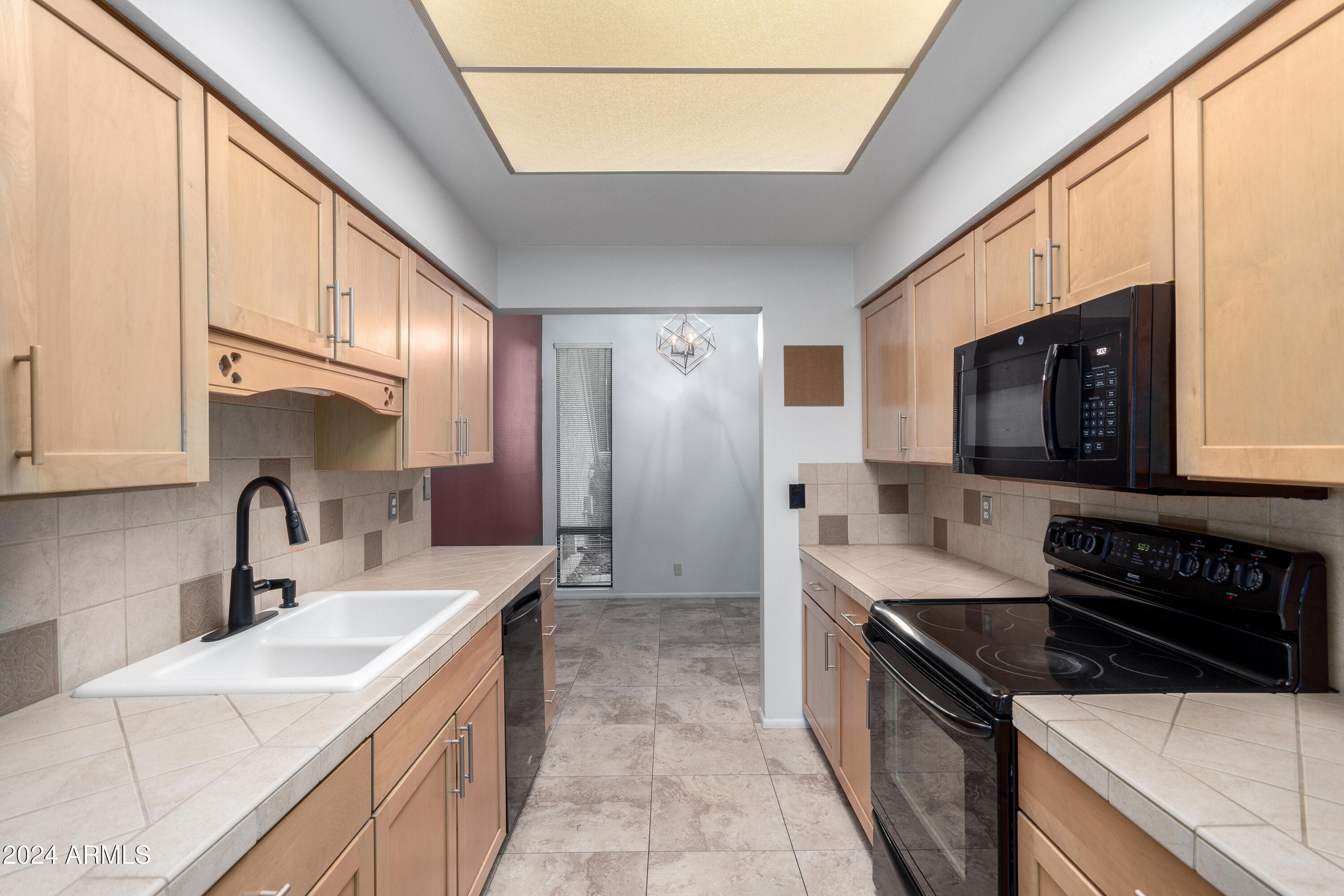 1207 E NORTHSHORE Drive # 136