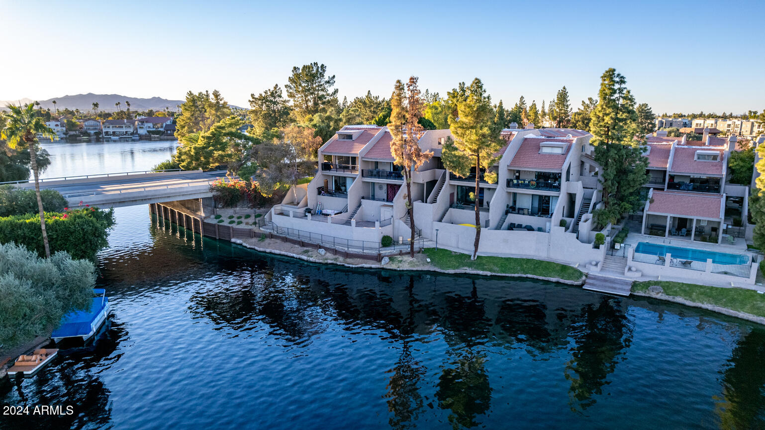 1207 E NORTHSHORE Drive # 136