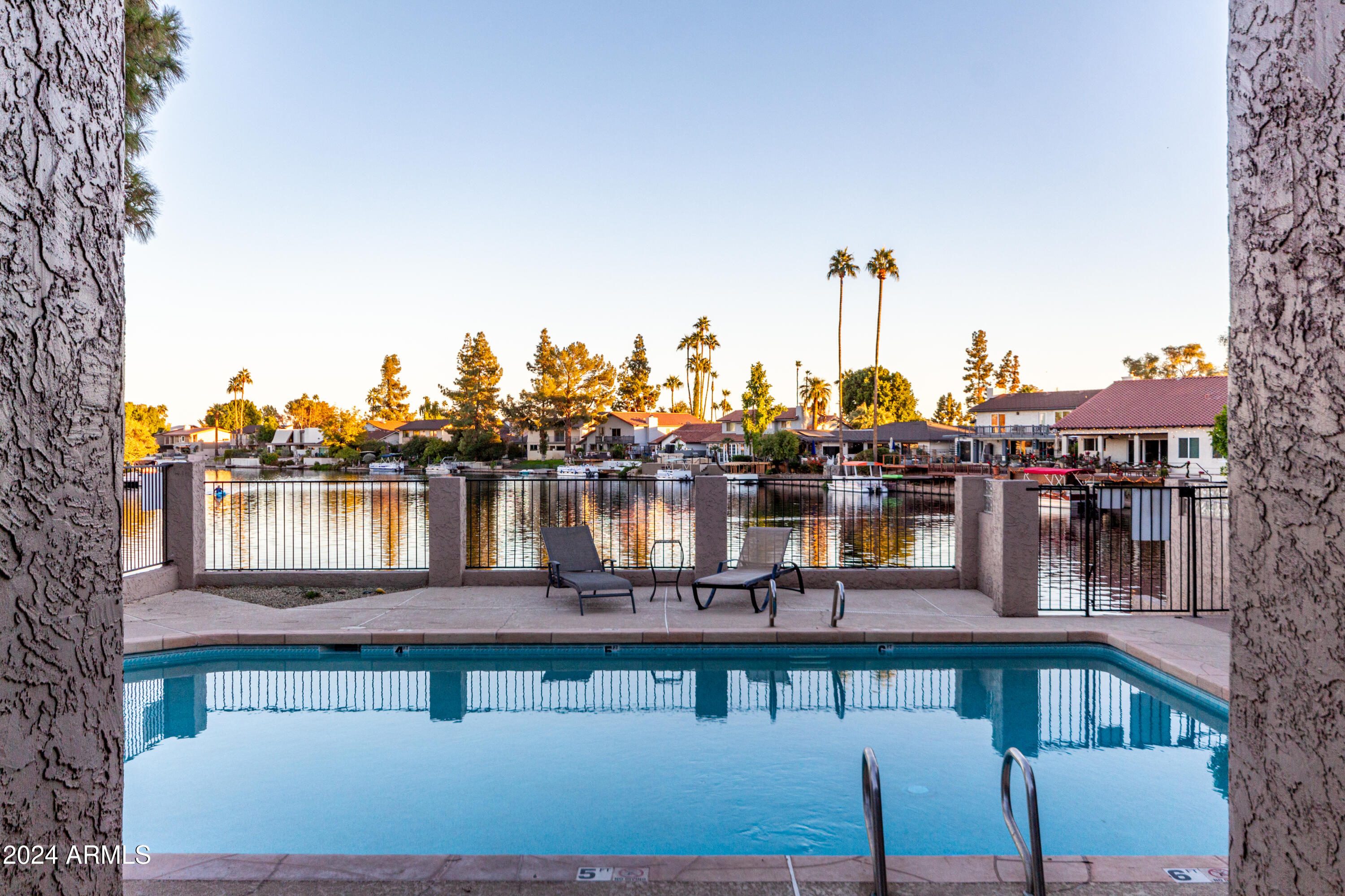 1207 E NORTHSHORE Drive # 136