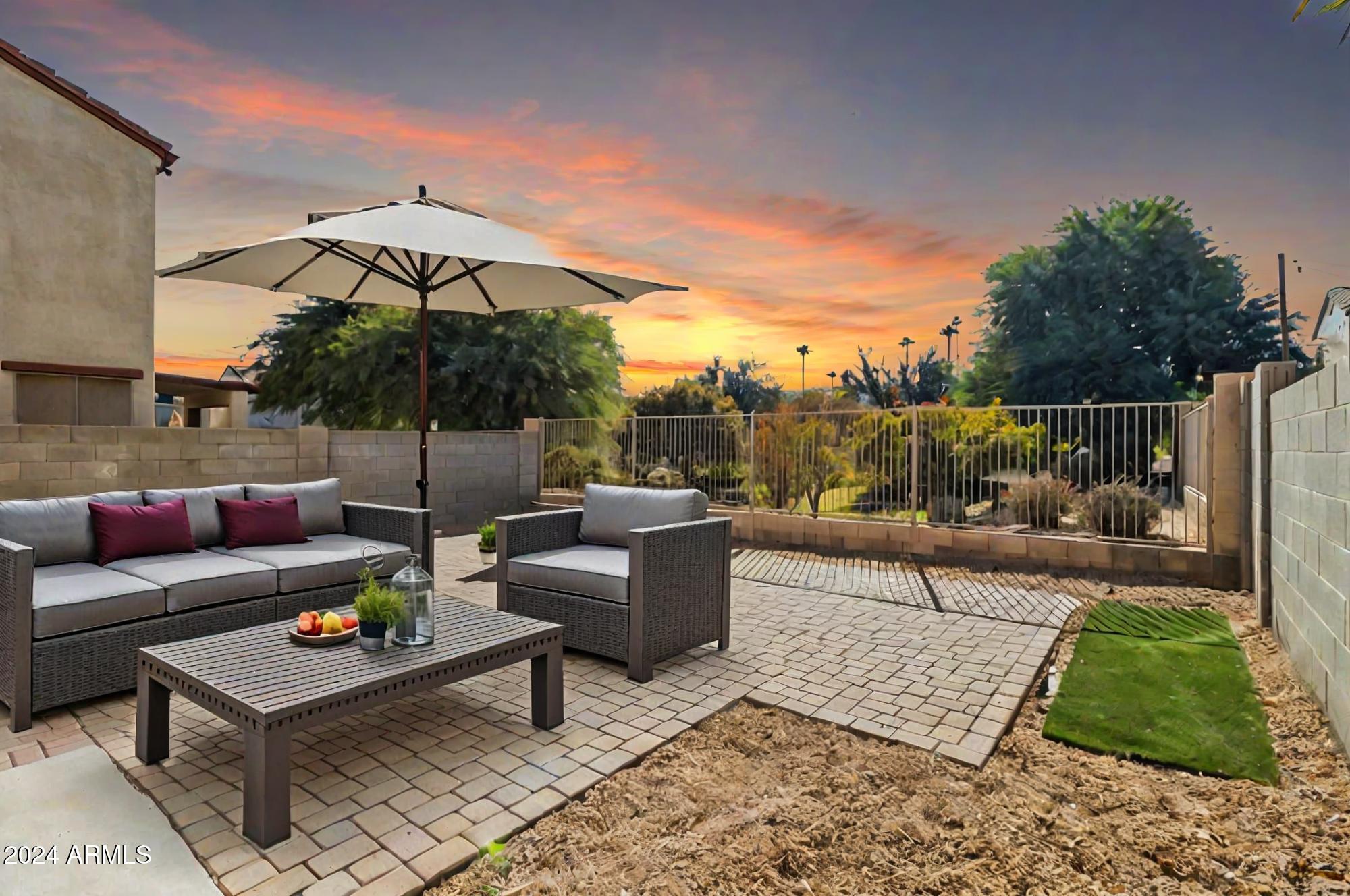 1339 E DUNBAR Drive