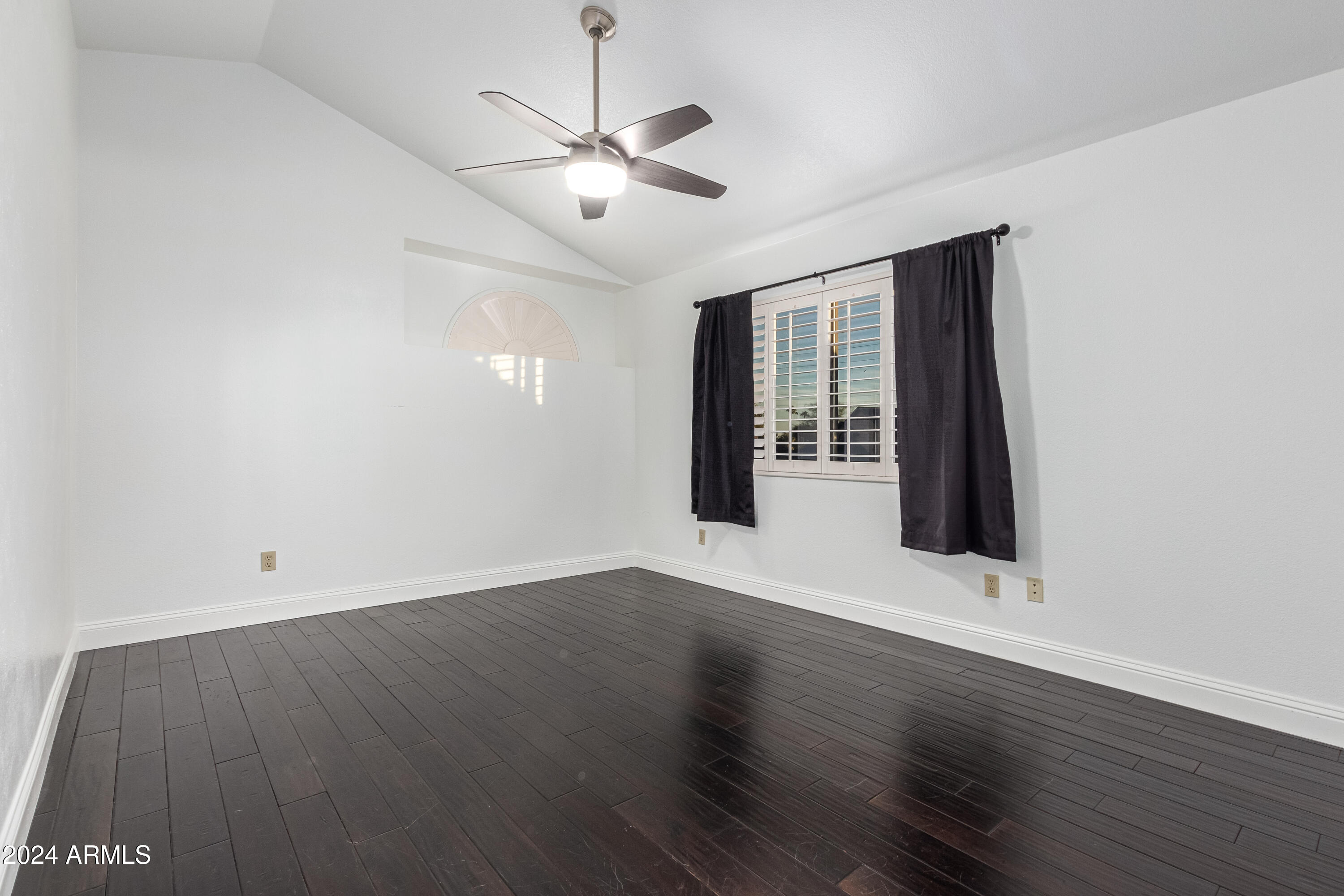 10622 S 40TH Place