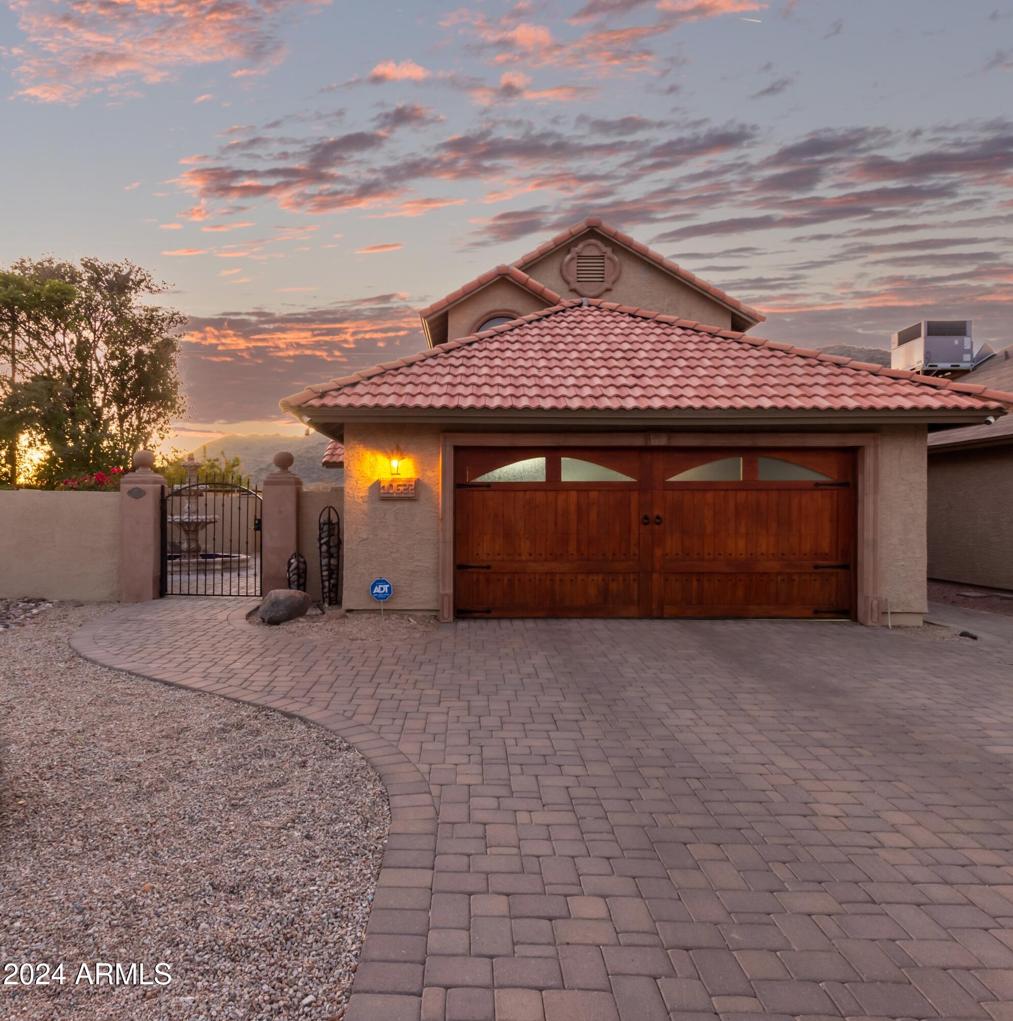 10622 S 40TH Place