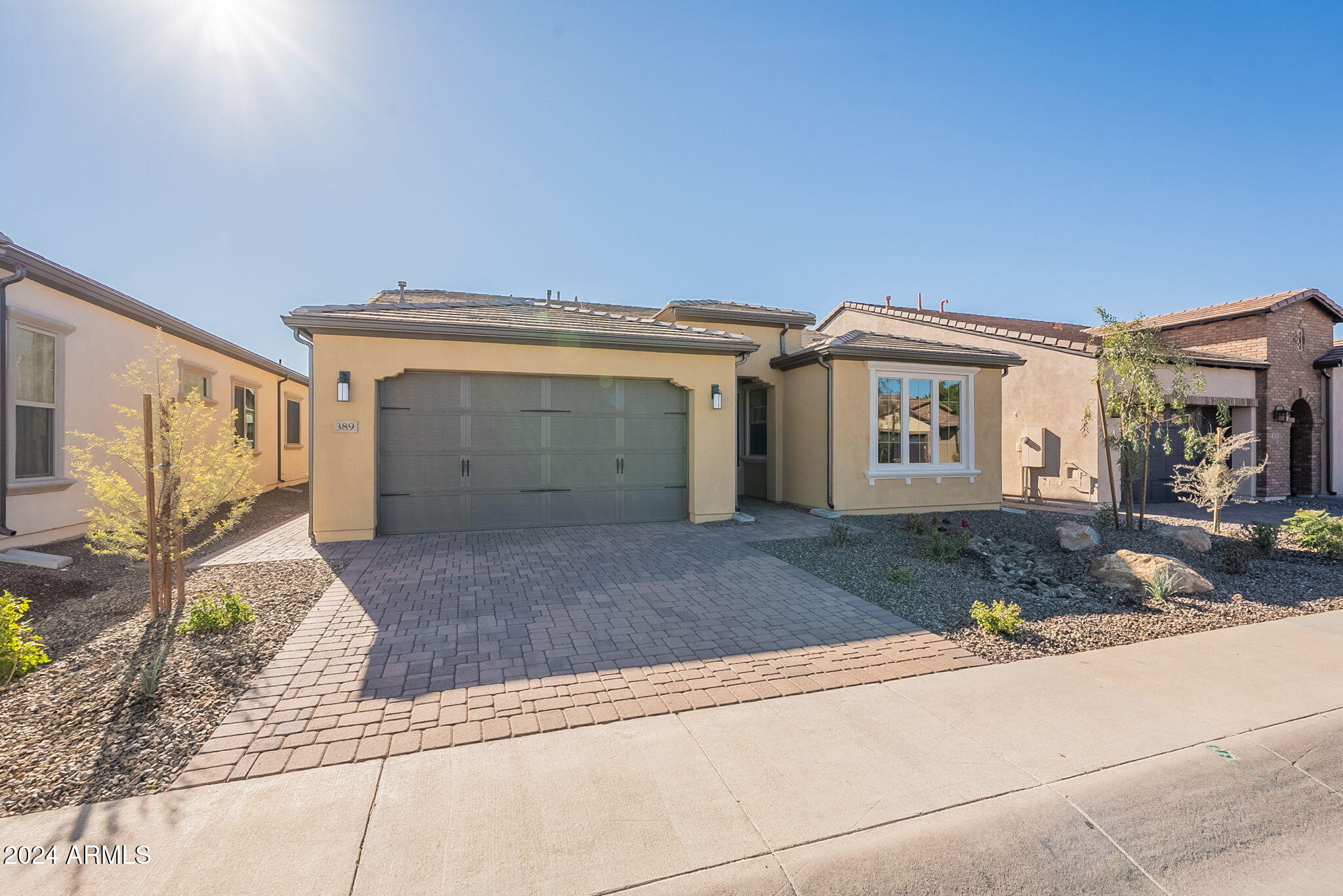 389 E BRACCIANO Avenue
