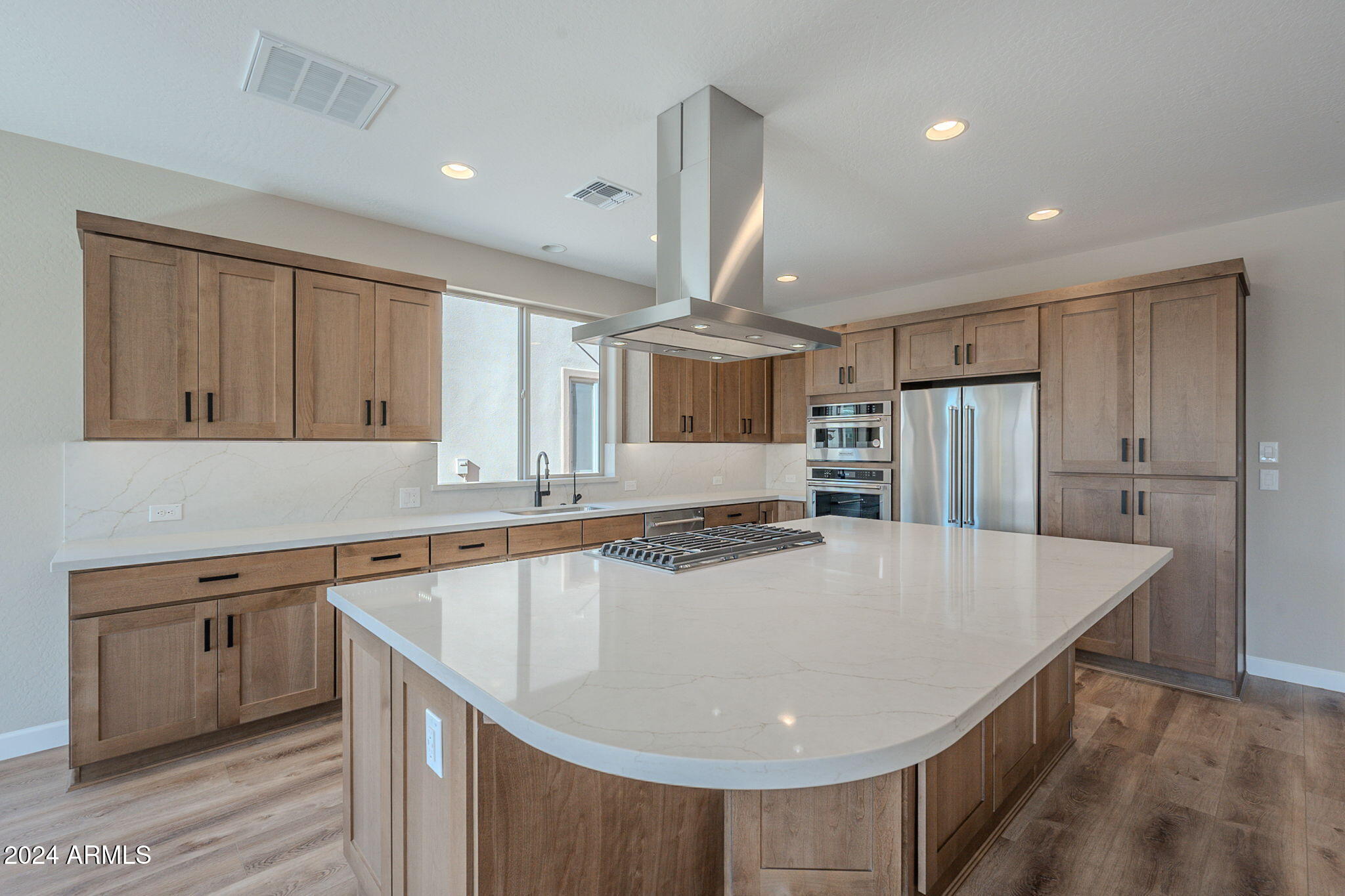 389 E BRACCIANO Avenue