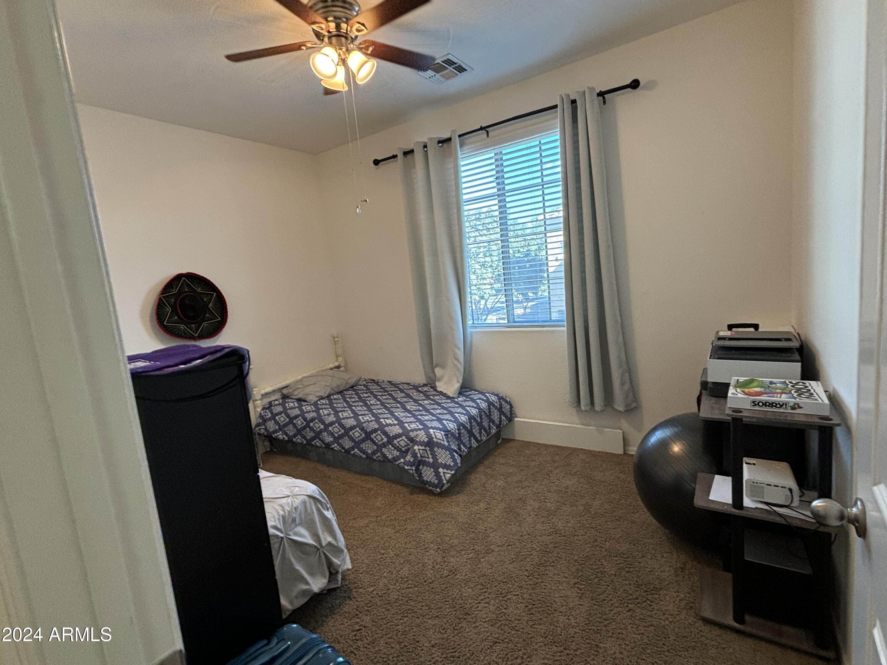 1630 S DESERT VIEW Place