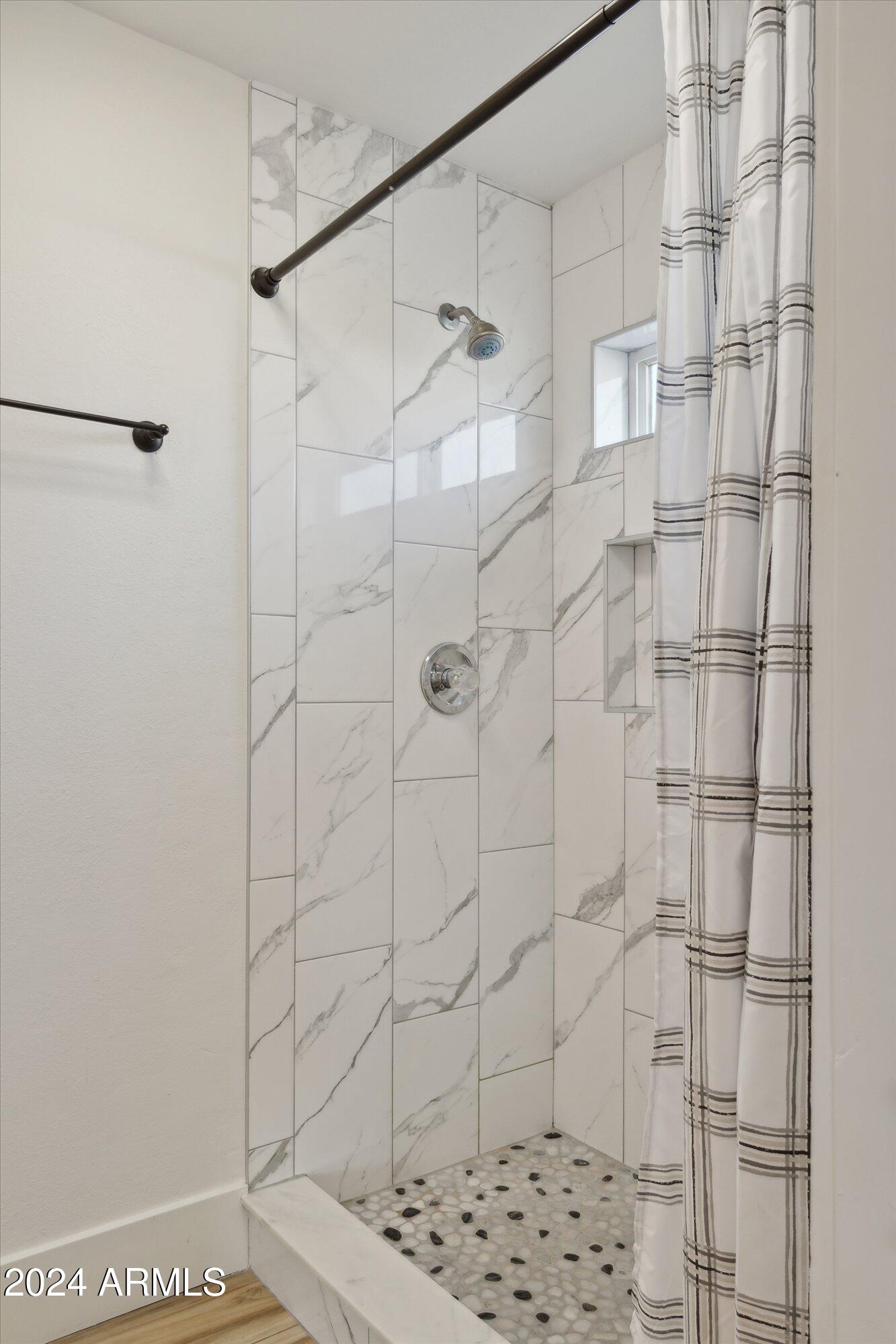 15240 N DEL RAY Drive