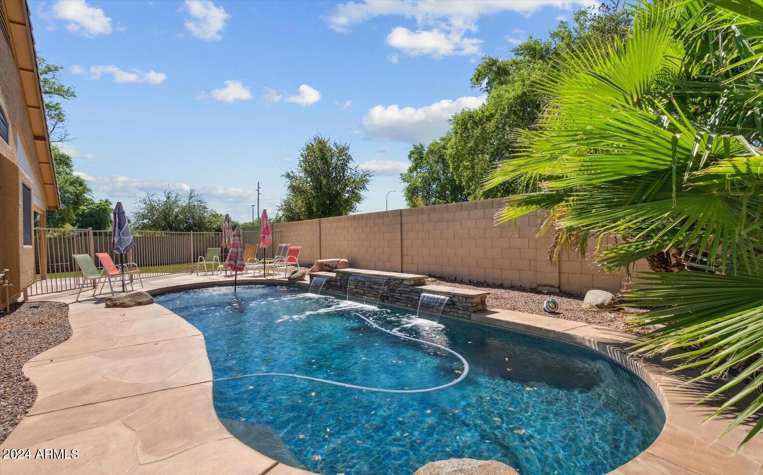 460 S DODGE Drive
