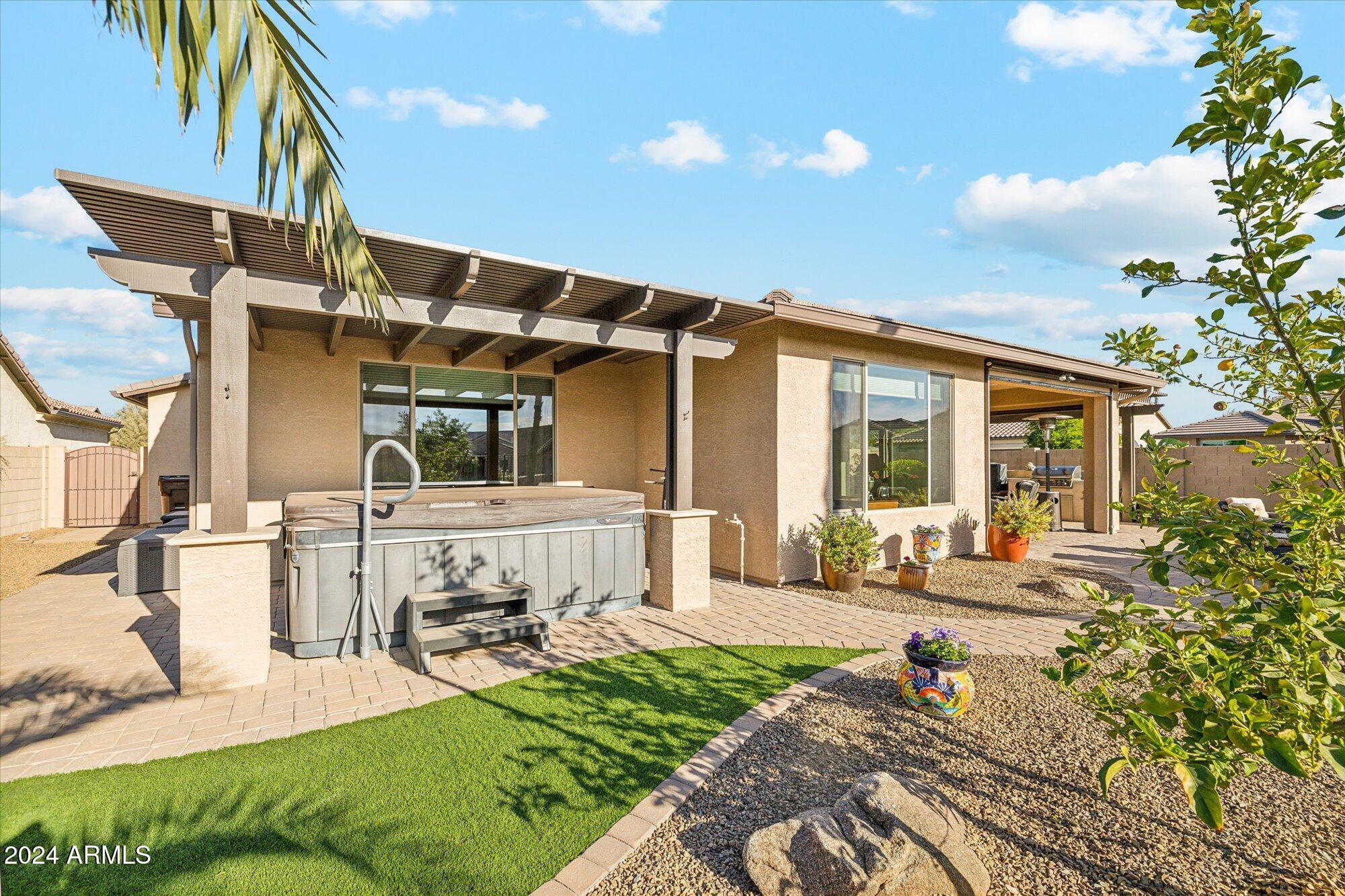 4315 W AGAVE Avenue