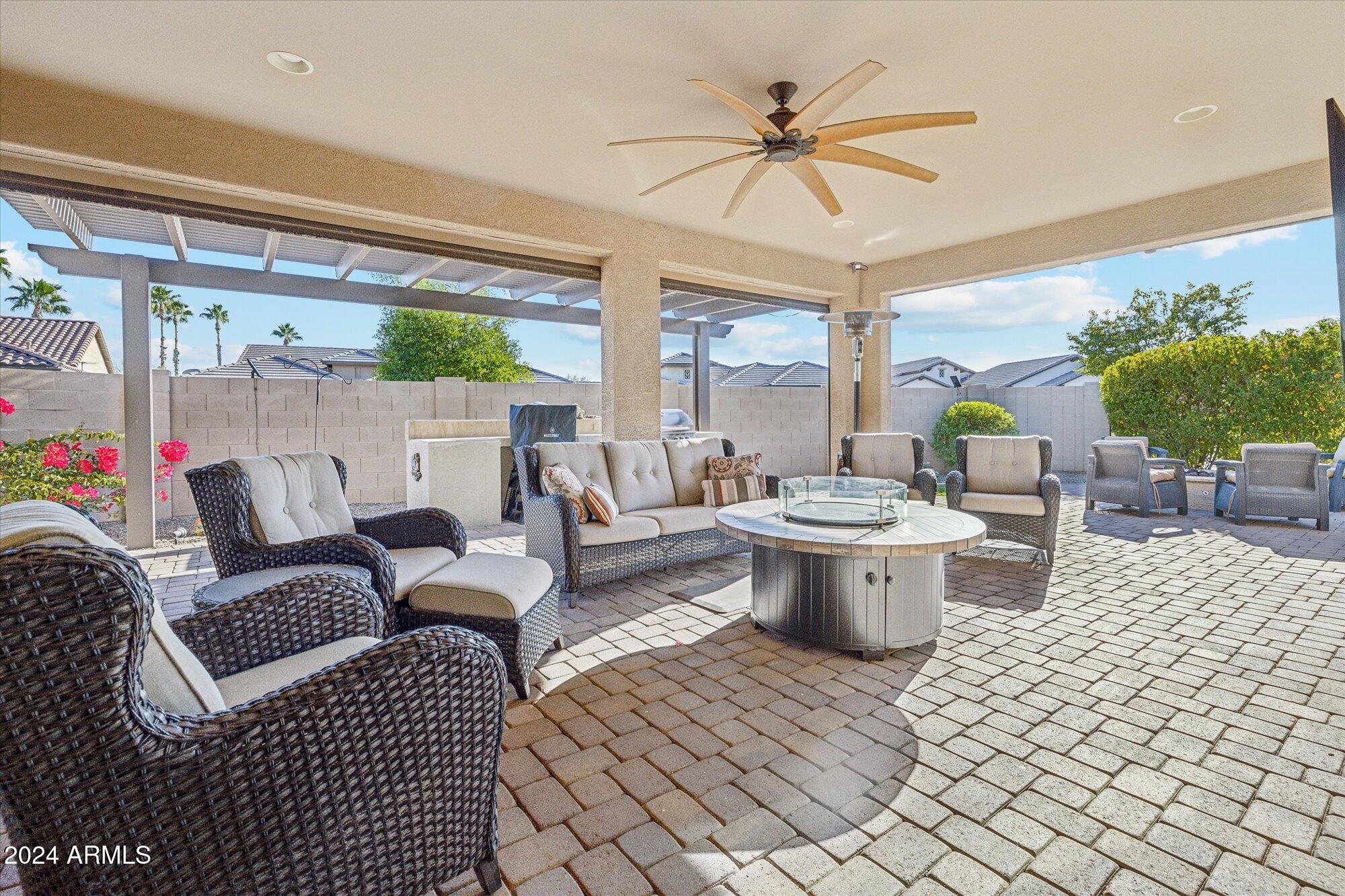 4315 W AGAVE Avenue