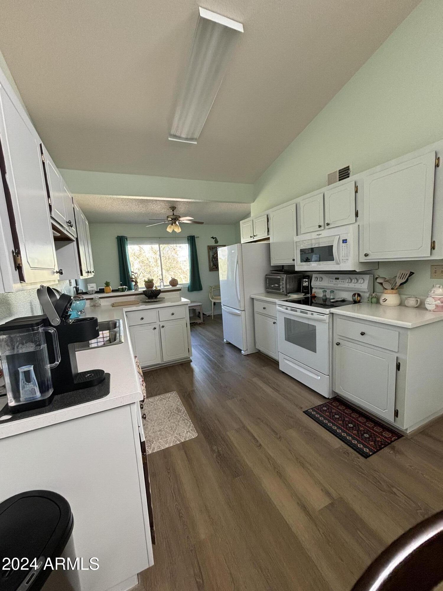 455 S DELAWARE Drive, 148