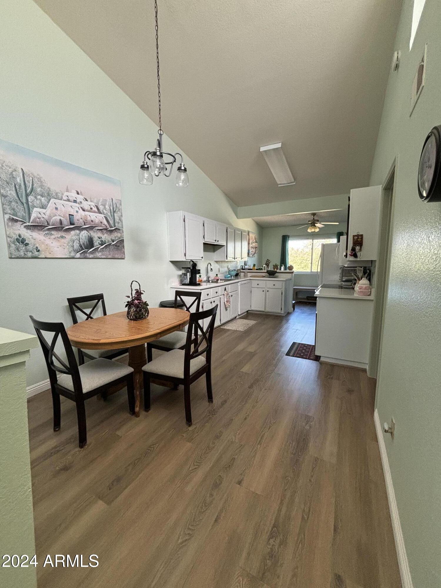 455 S DELAWARE Drive, 148