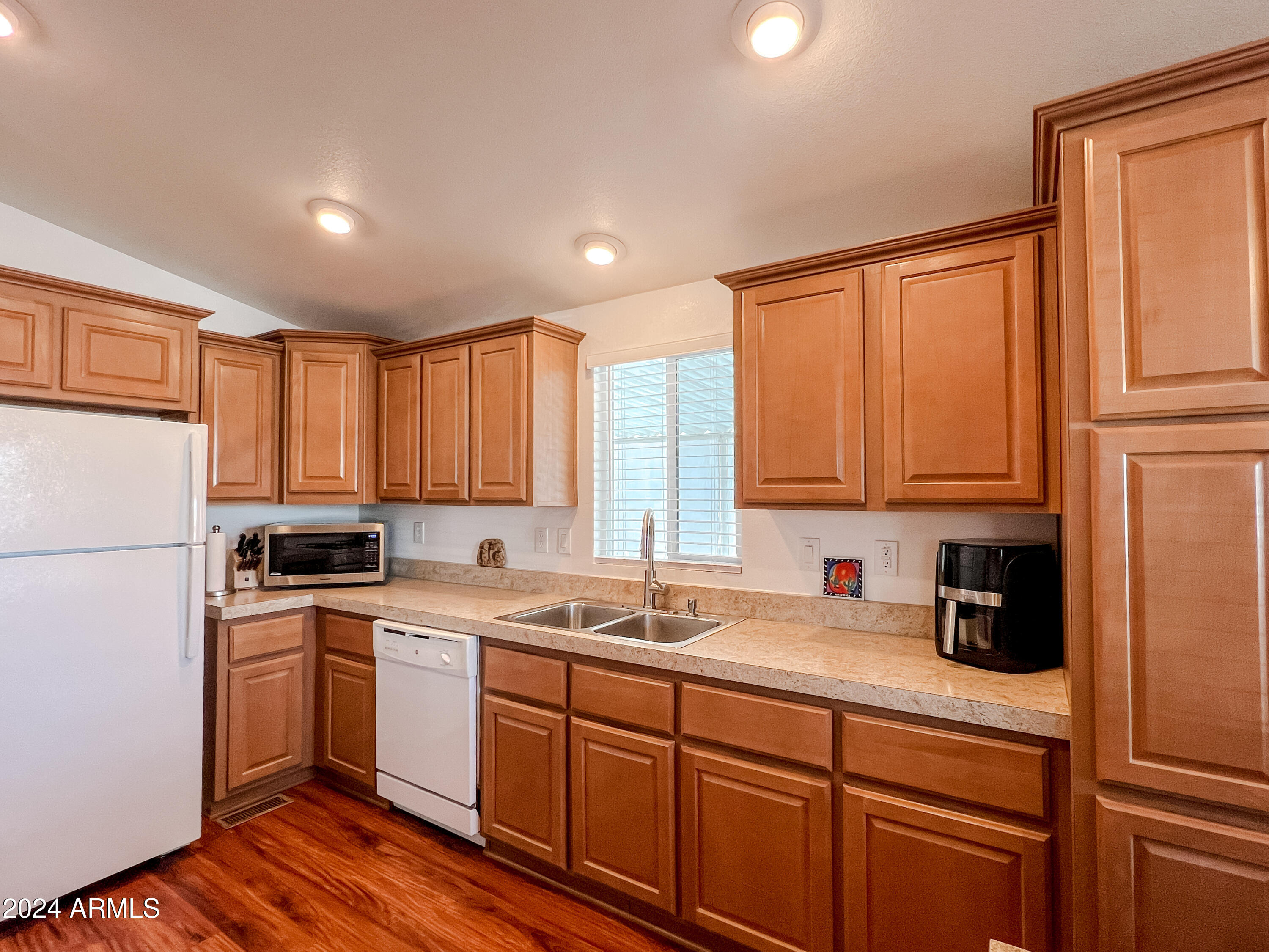 120 N VAL VISTA Drive # 60